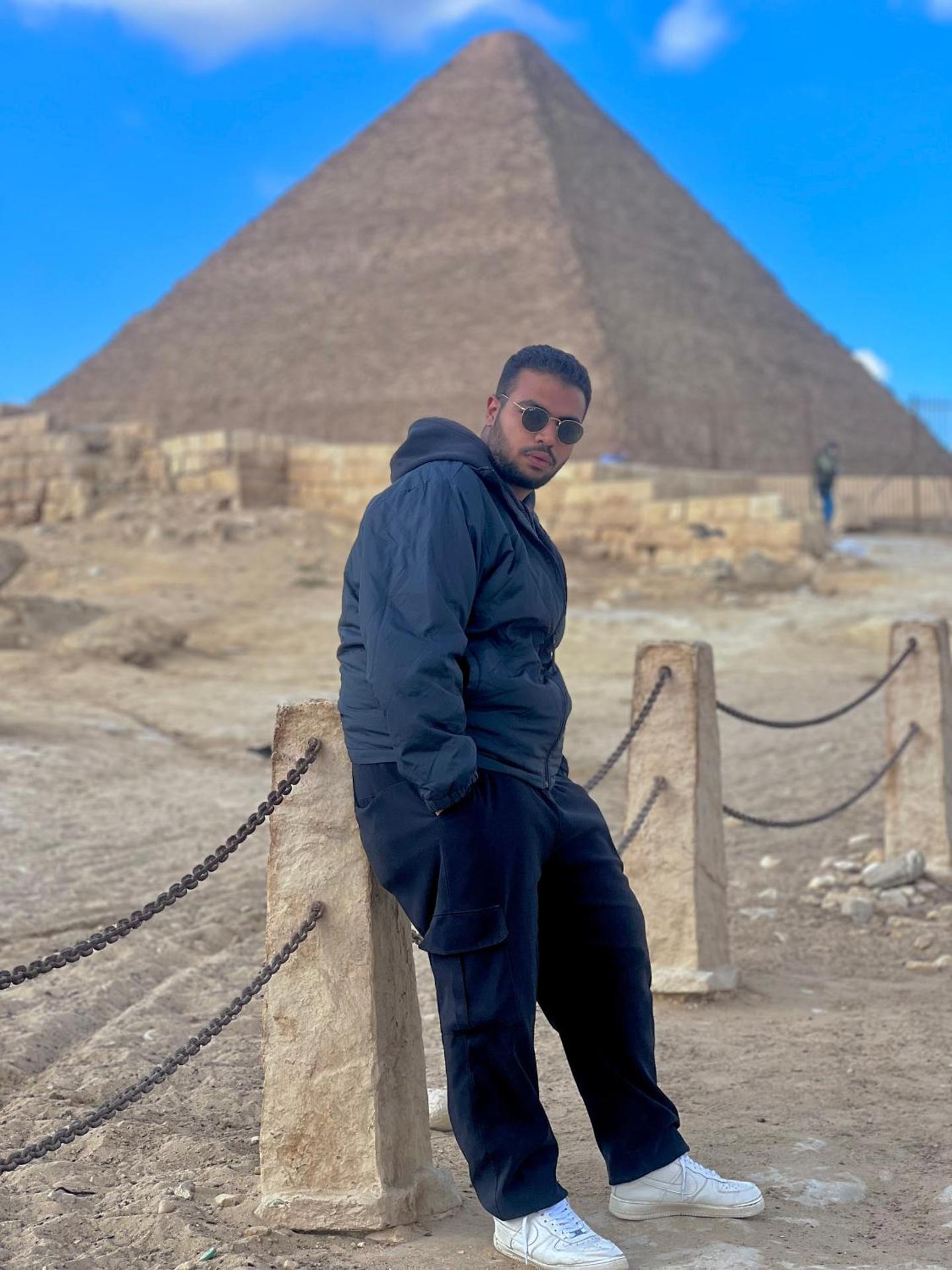 Montu pyramids view - Photo 18