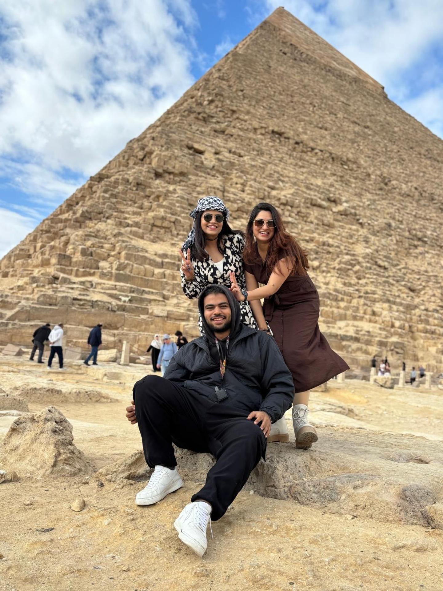 Montu pyramids view - Photo 3