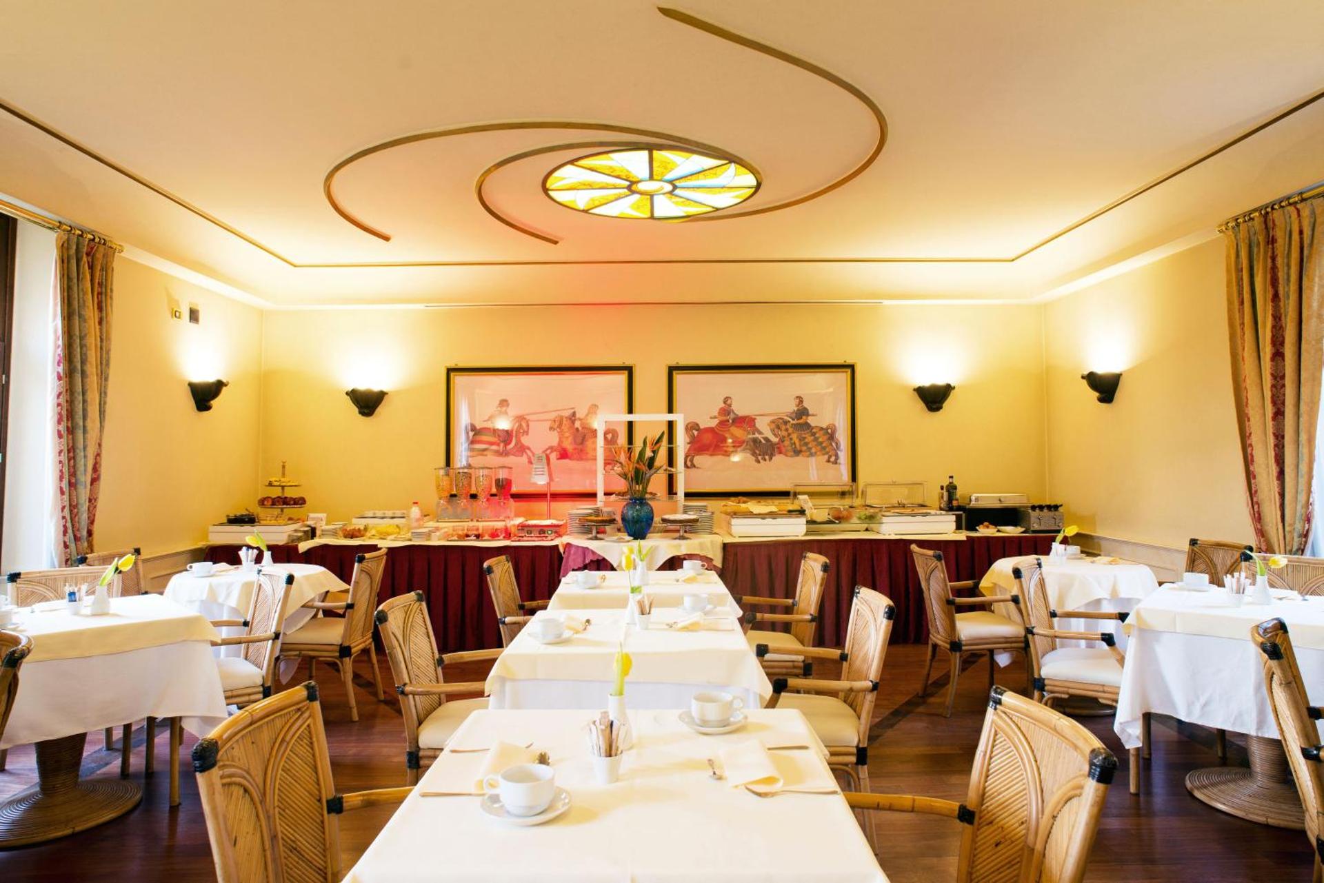 Hotel Milano Regency - Photo 16