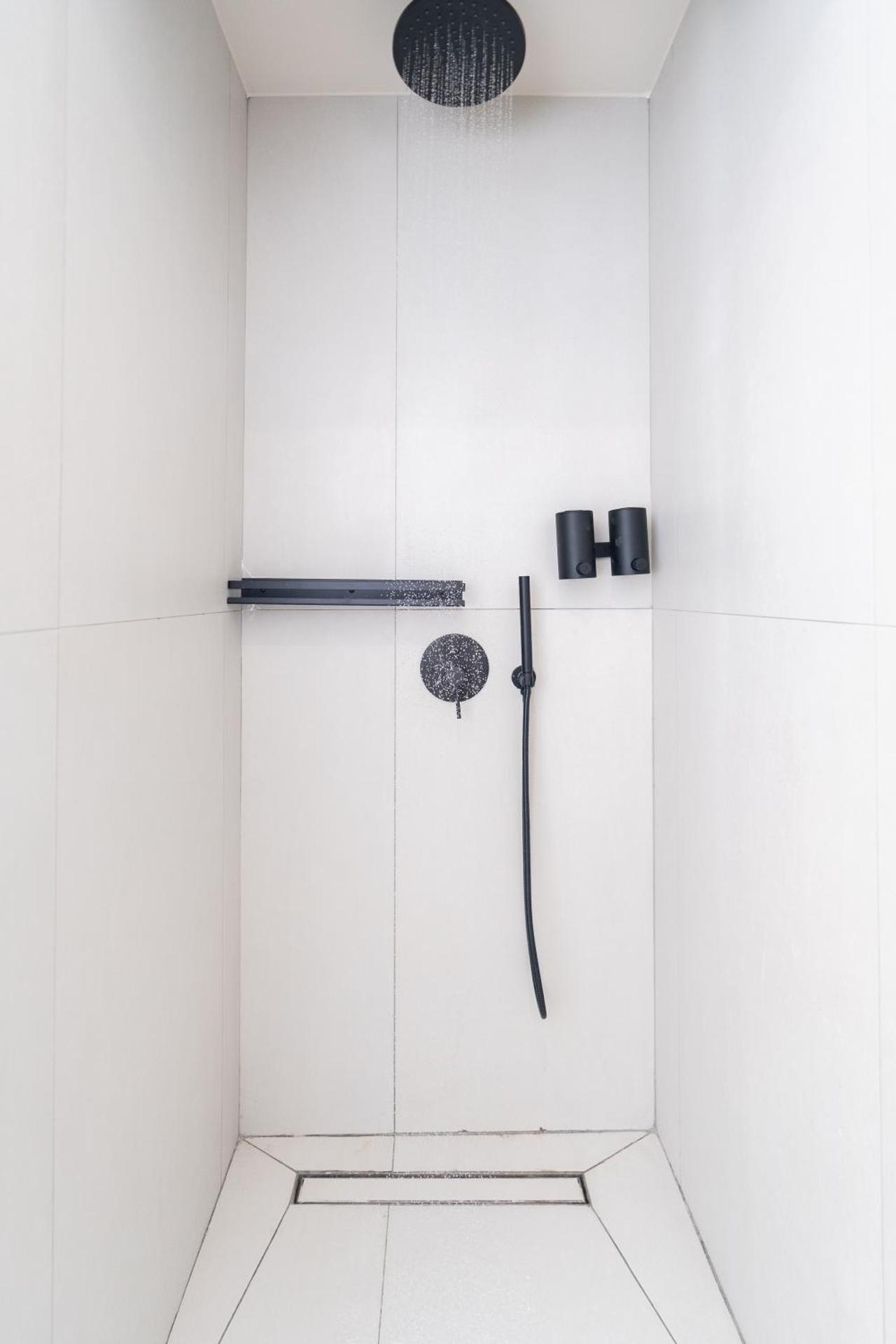 Vision Ermou Suites - Photo 19