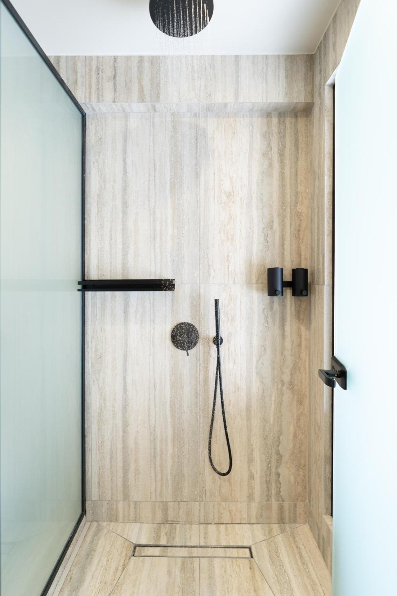 Vision Ermou Suites - Photo 10