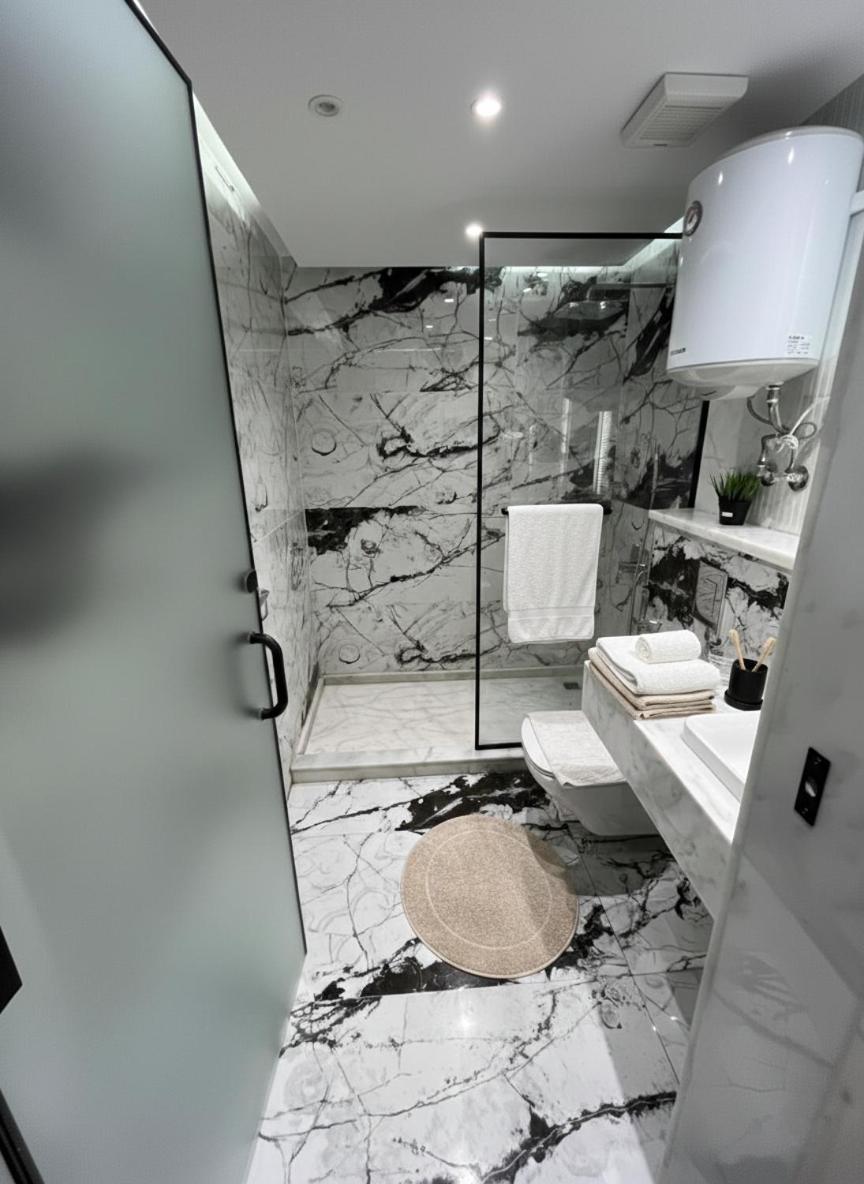 New Blue Pyramids Cave - Photo 43