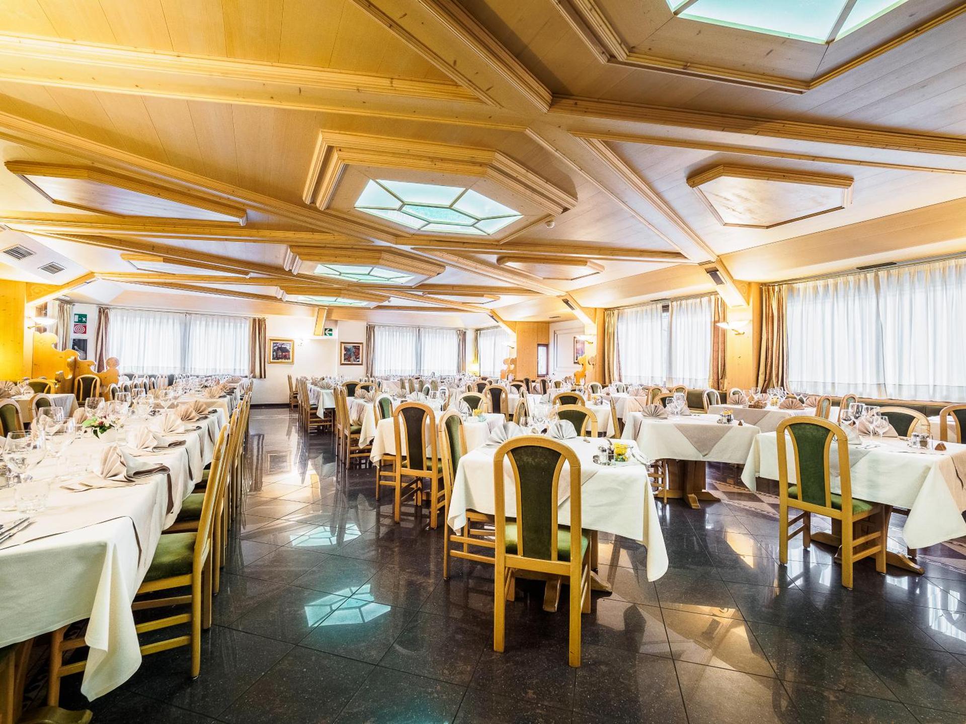 Hotel Santanton - Photo 3