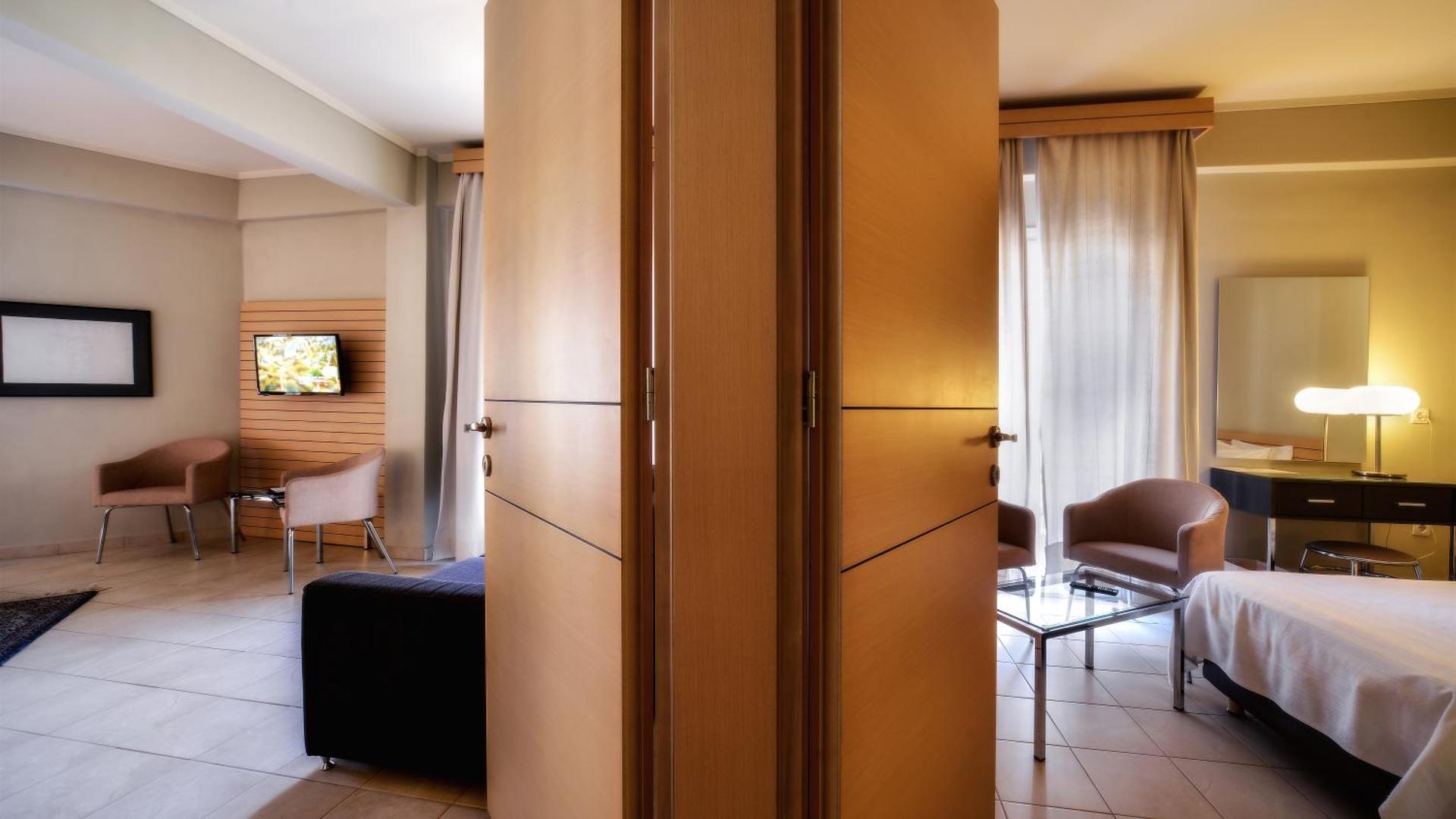 Astoria Hotel Thessaloniki - Photo 76