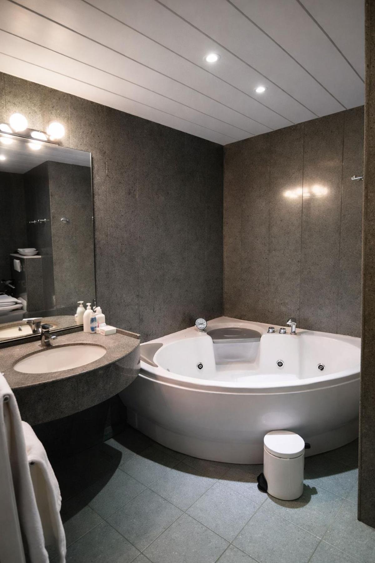 LVG Hotel Collection - La Bussola - Photo 13