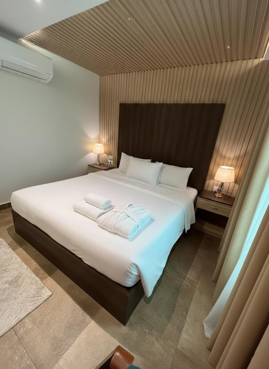 New Blue Pyramids Cave - Photo 16