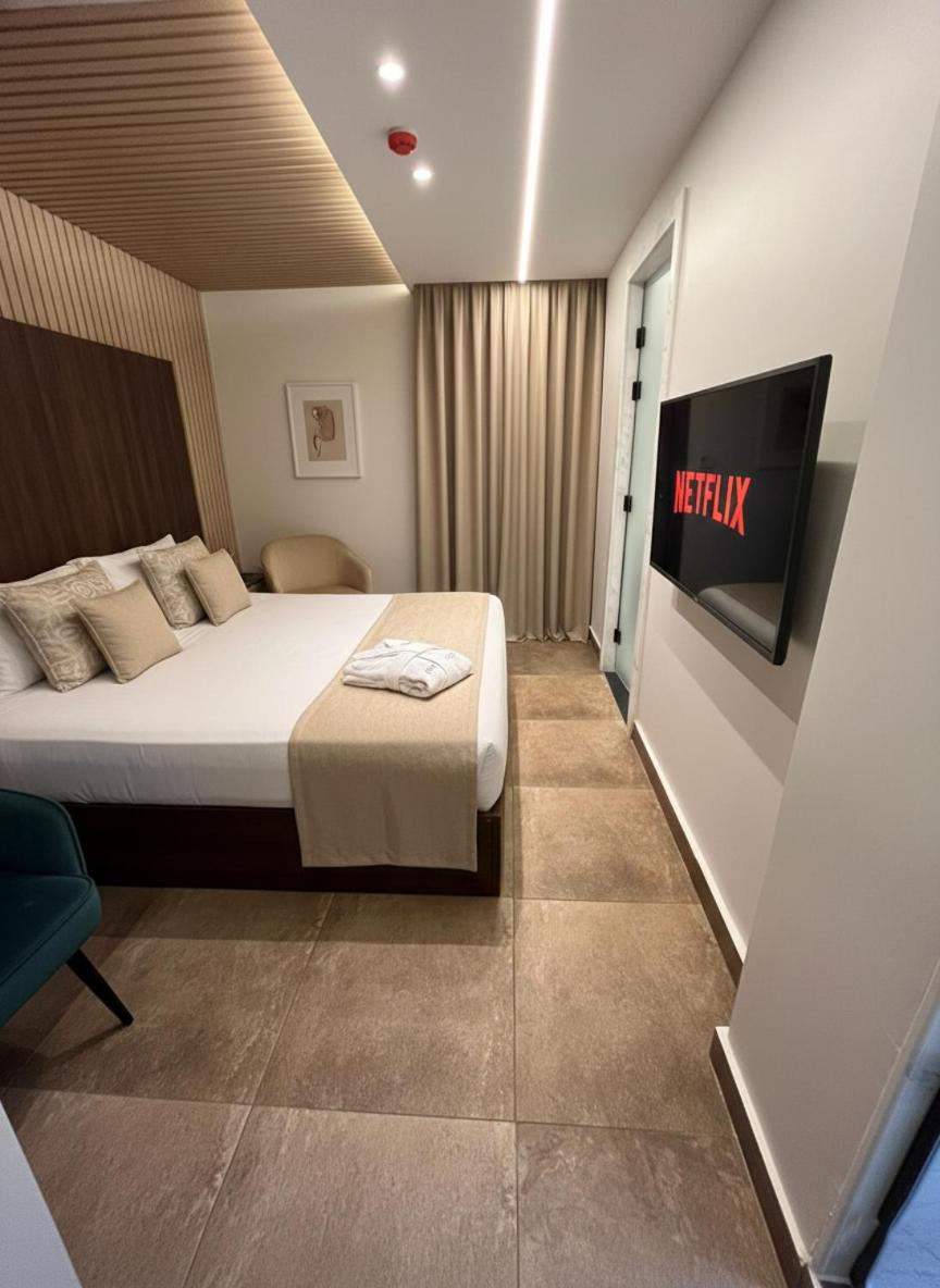 New Blue Pyramids Cave - Photo 13