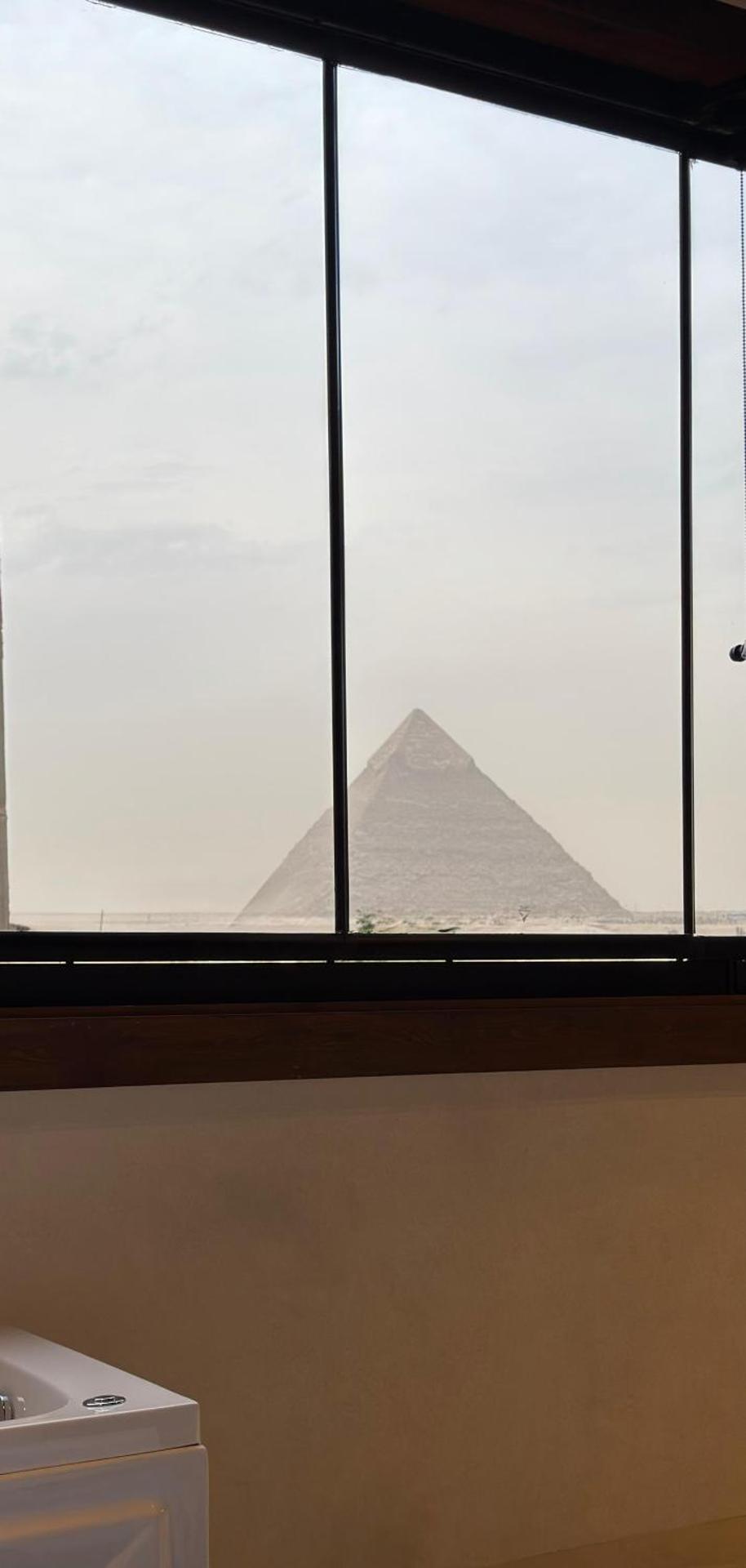 AMUNET Pyramids View Boutique Hotel with Pool and Rooftop Jacuzzi - Photo 21