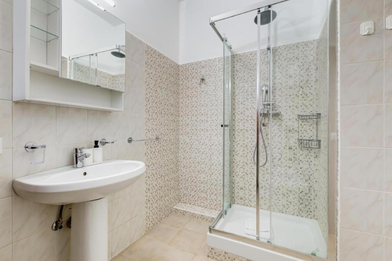 Villa Borghese Modern Apartment - Photo 10