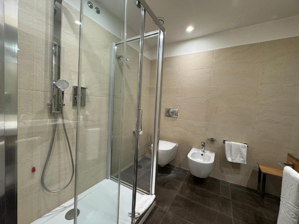 Hotel Cristallo - Photo 21