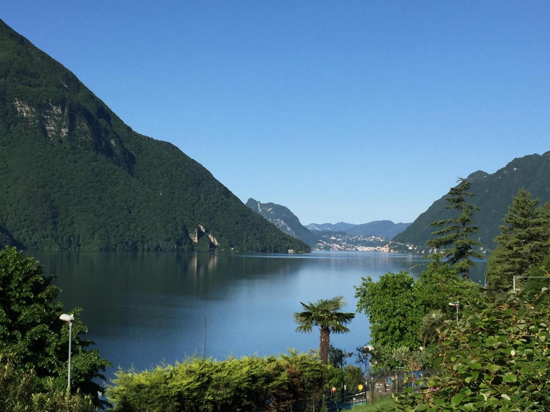 Beautifull view at lake - Photo 13