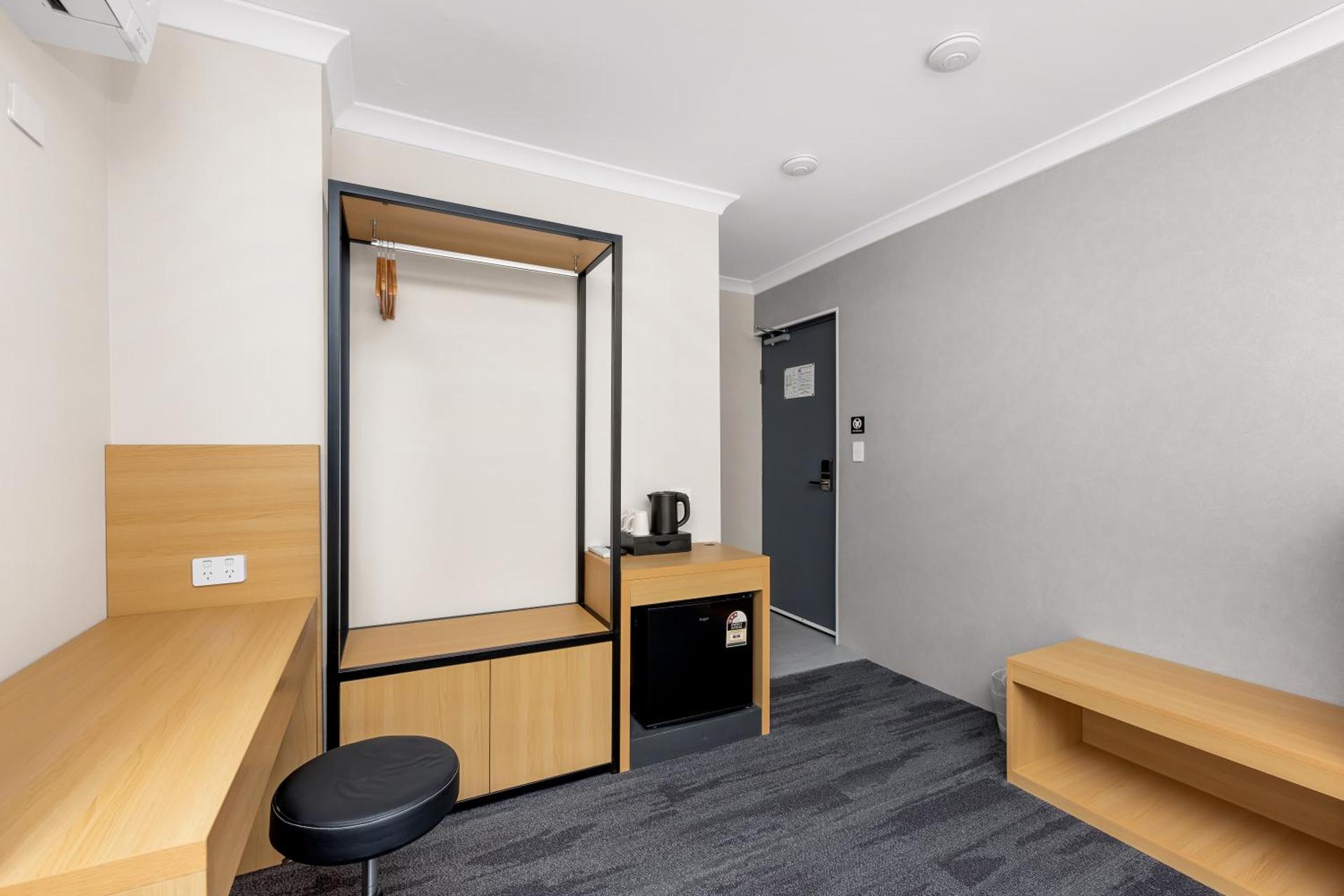 Spring Hill Inn - Photo 37