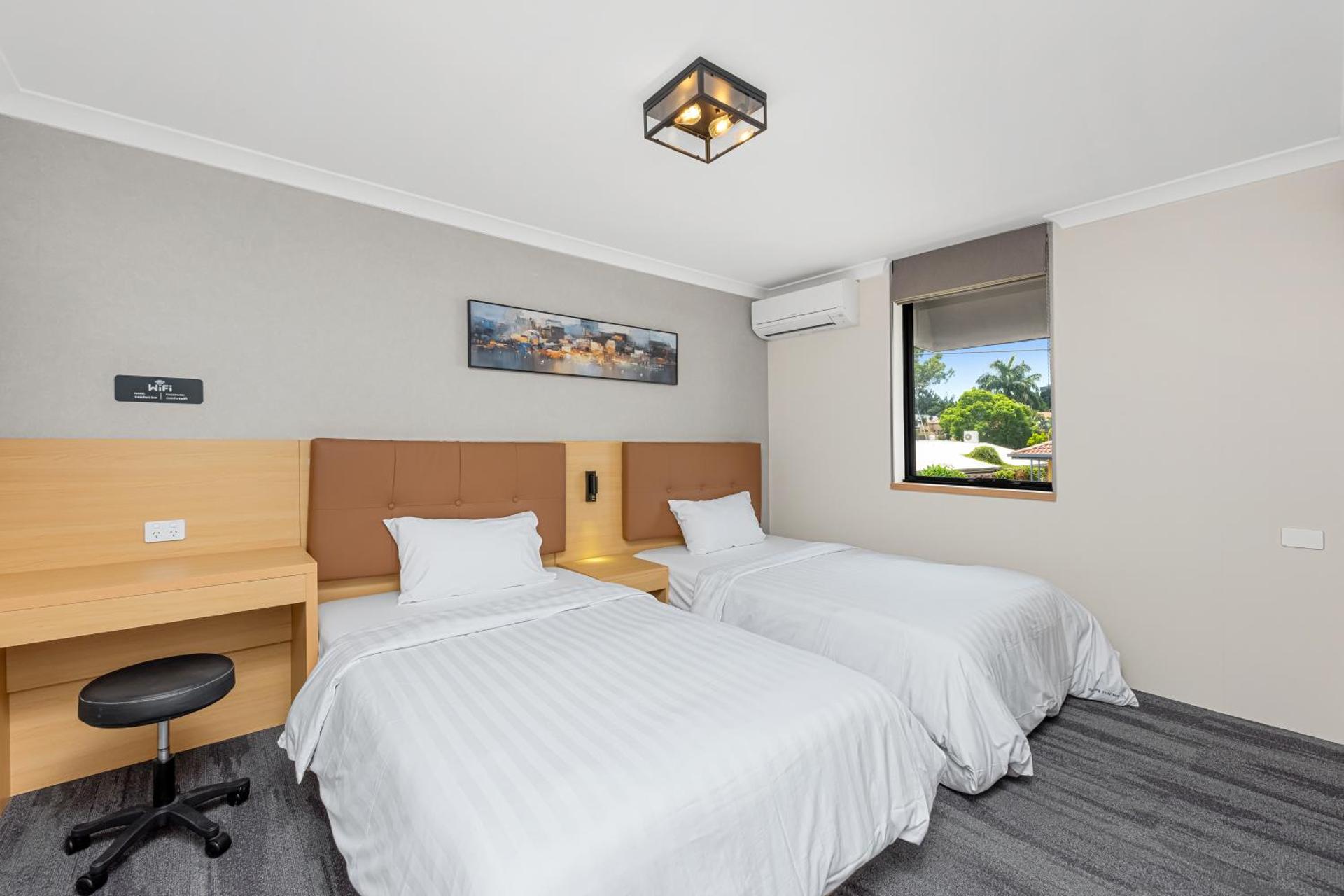 Spring Hill Inn - Photo 42