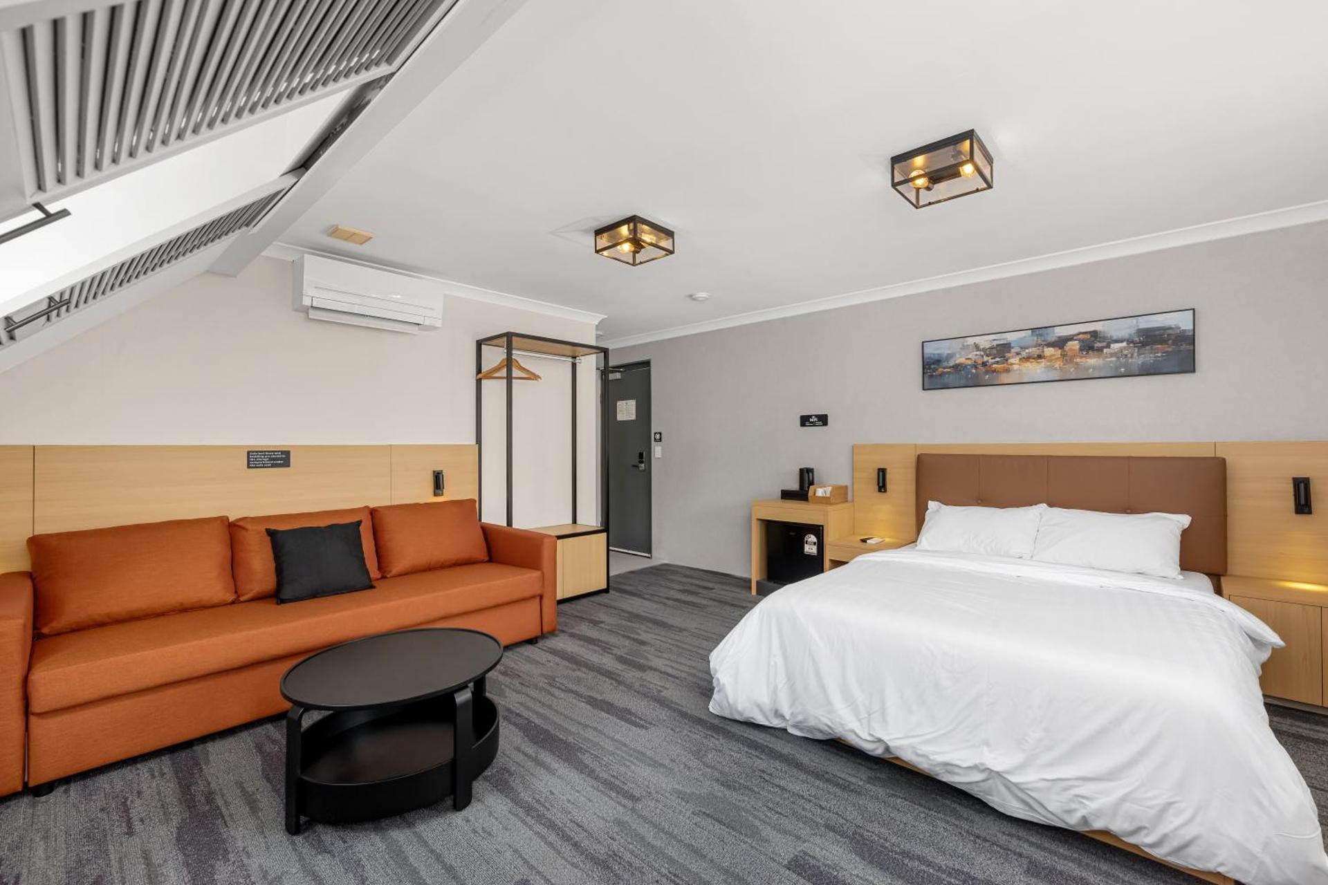 Spring Hill Inn - Photo 14