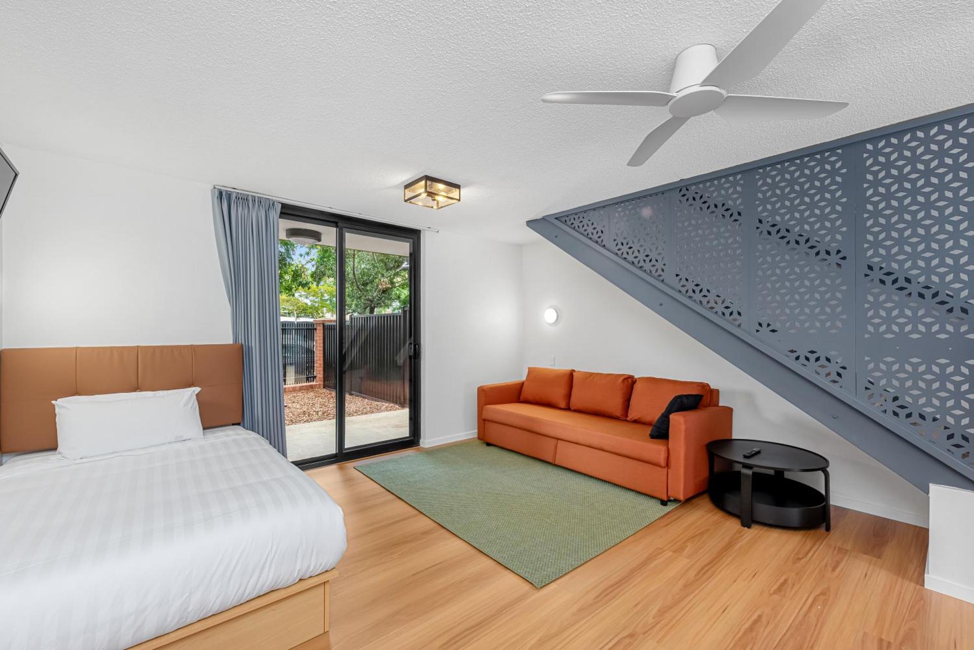 Spring Hill Inn - Photo 11