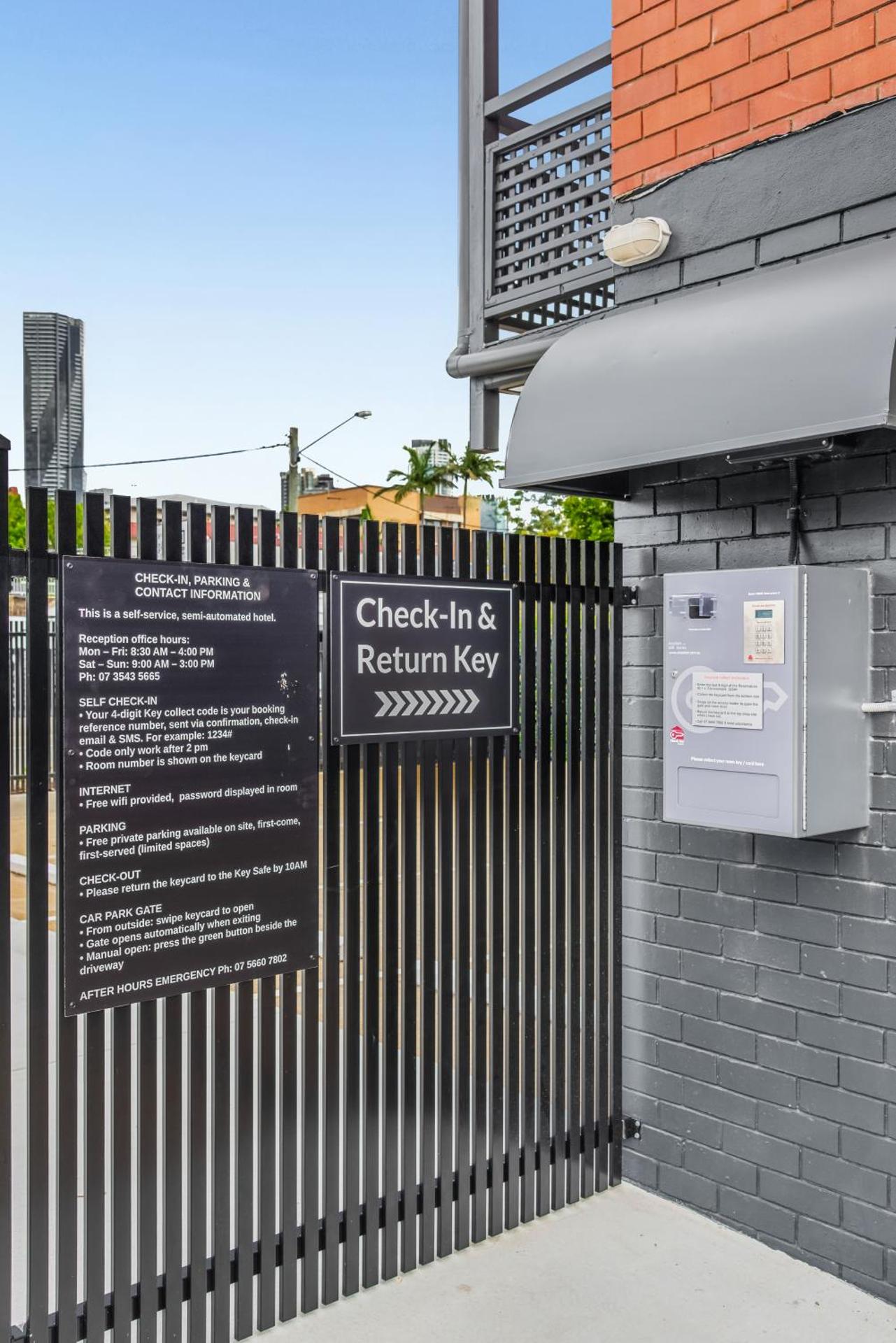 Spring Hill Inn - Photo 20