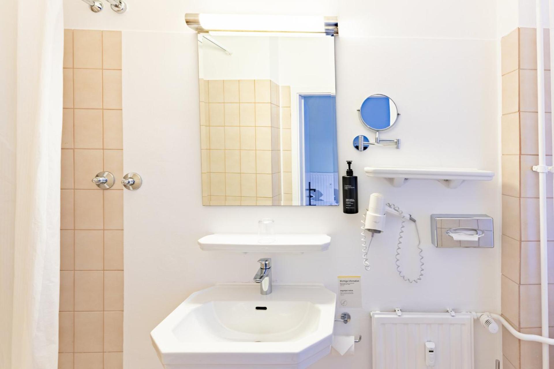 Garner Hotel Berlin - Messe by IHG - Photo 190
