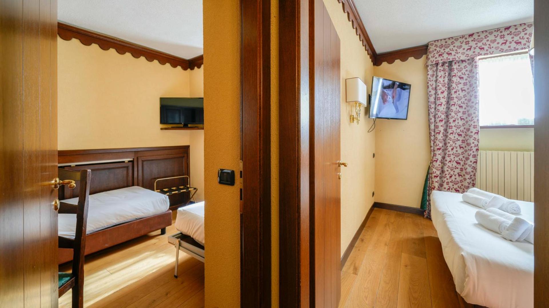 Hotel Jumeaux - Photo 53