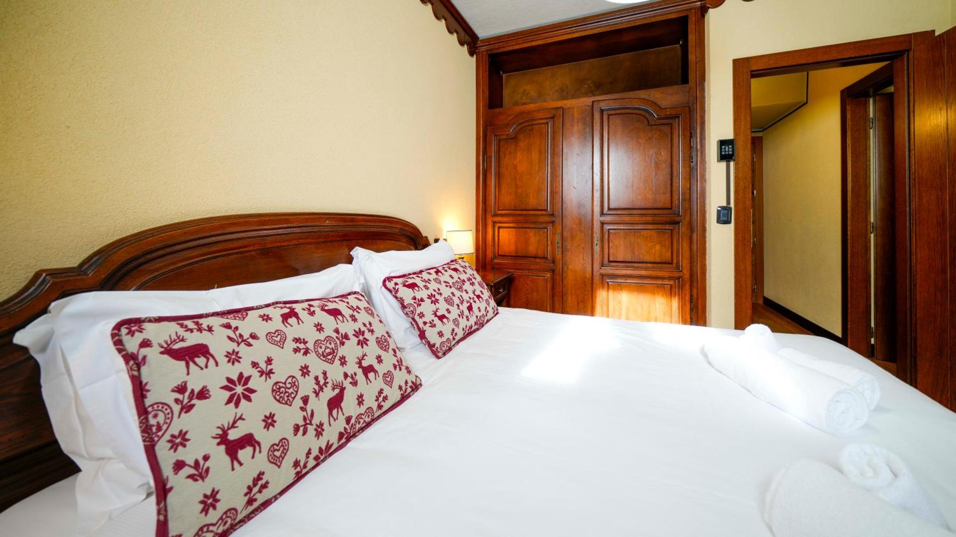 Hotel Jumeaux - Photo 54