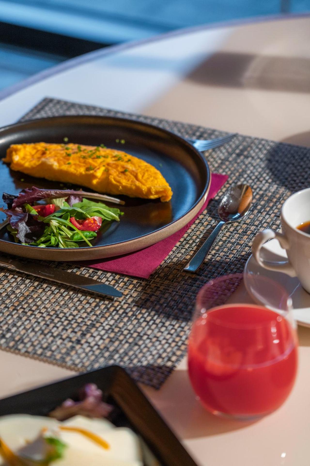 UNAHOTELS Varese - Photo 62