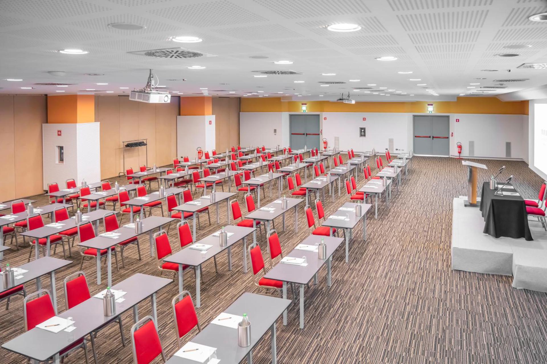 UNAHOTELS Varese - Photo 27