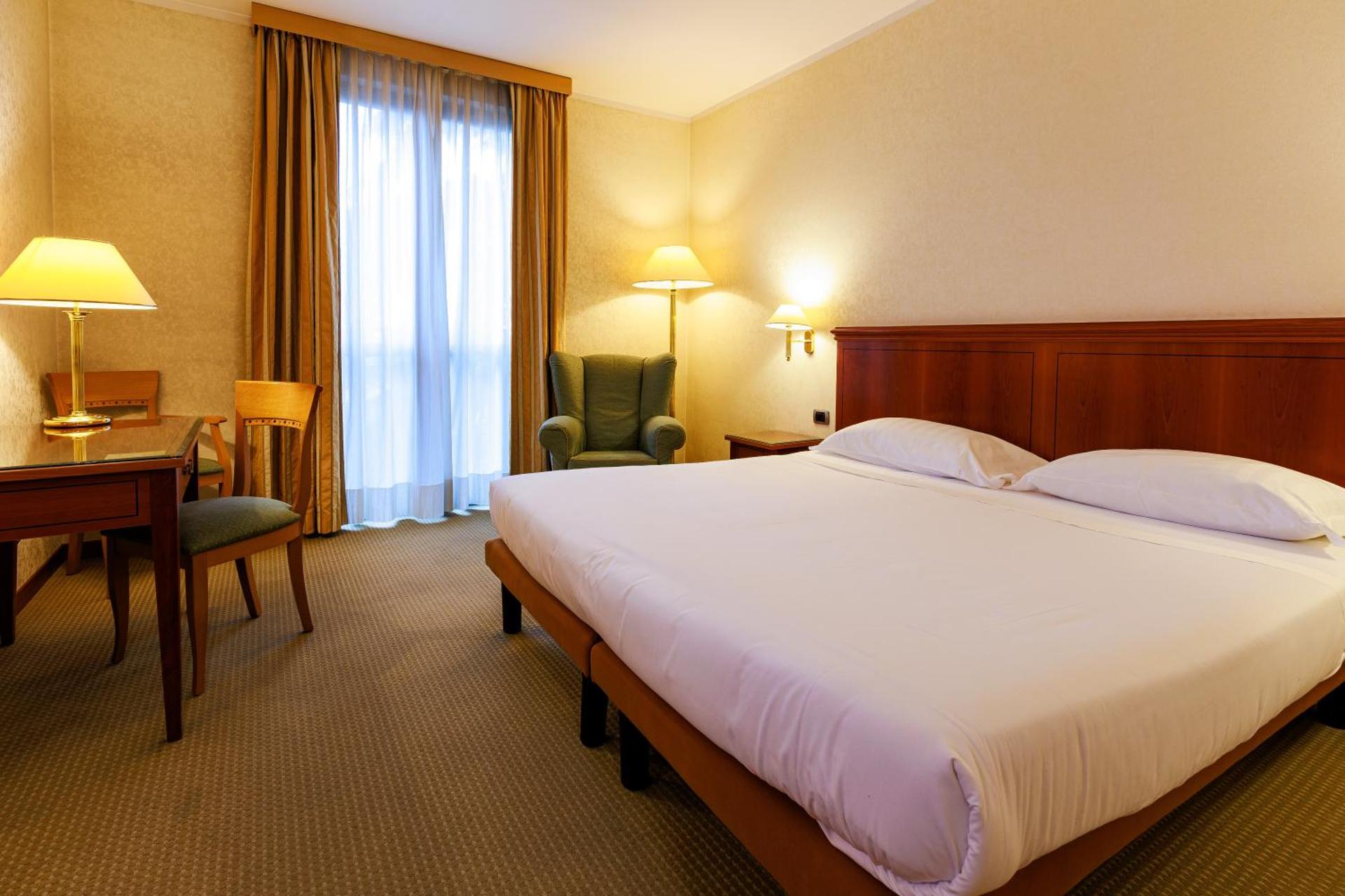 Hotel Excelsior Magenta - Photo 19