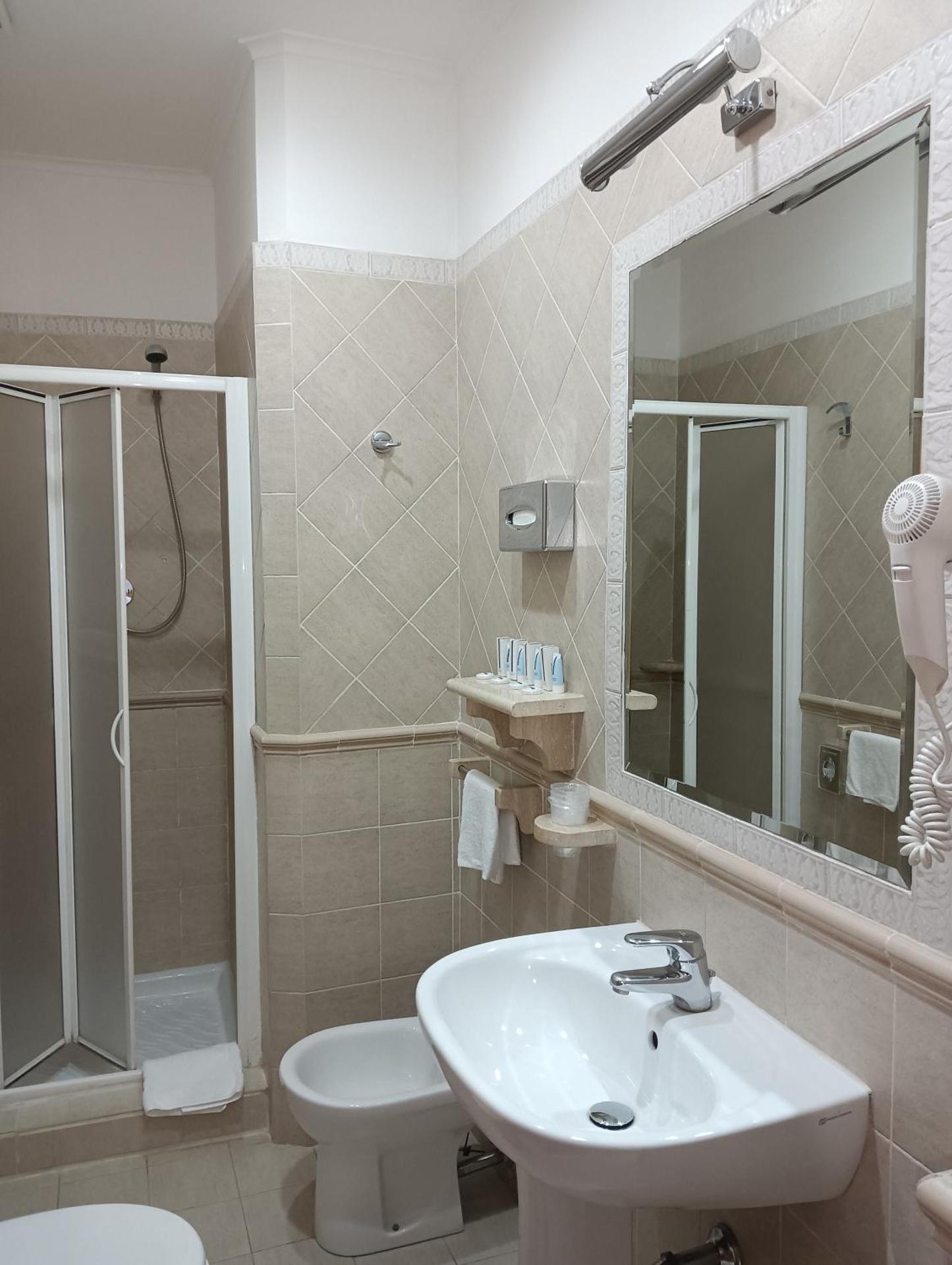 Hotel Riviera Fiumicino - Photo 49