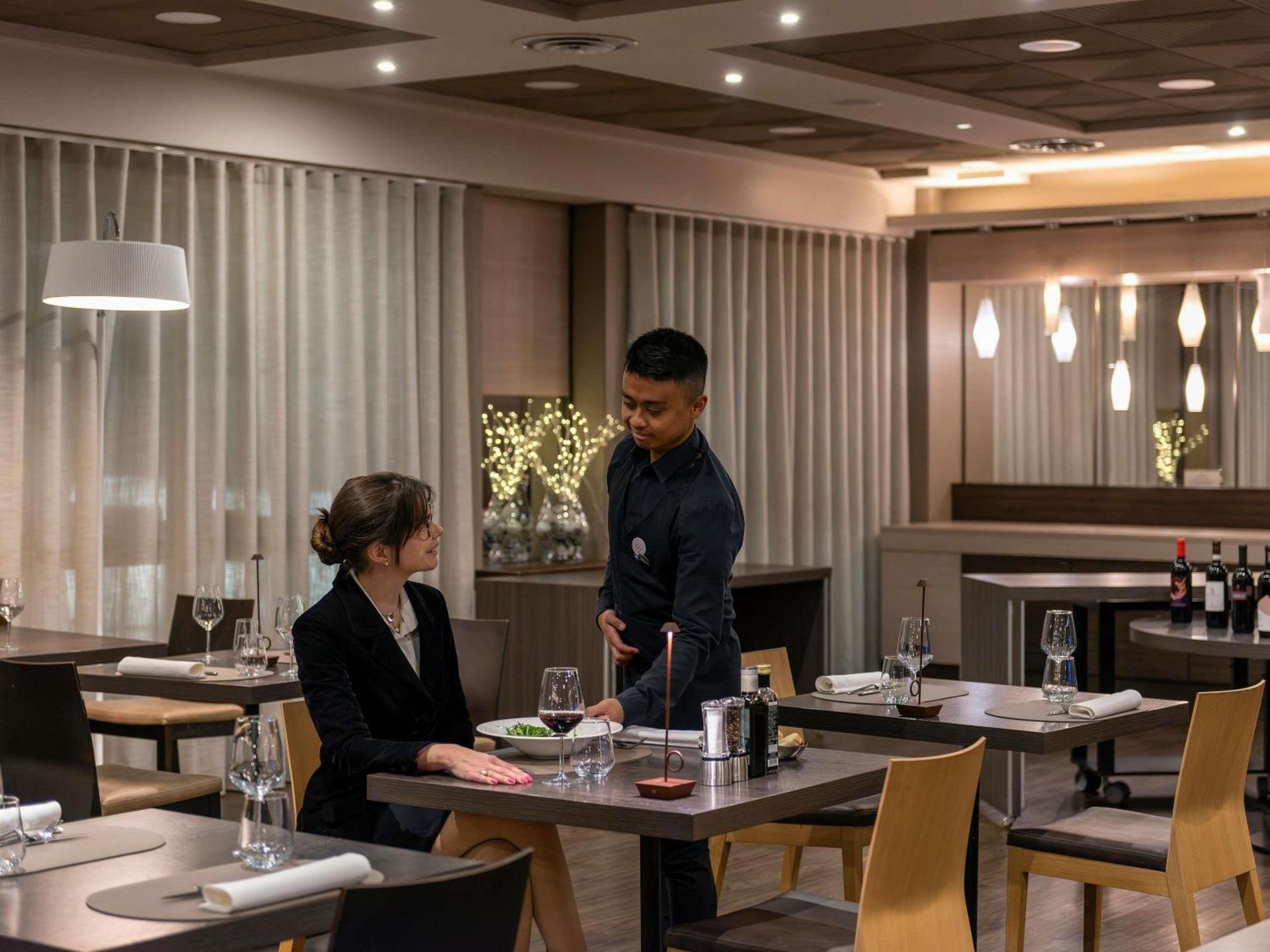 Novotel Brescia Due - Photo 57