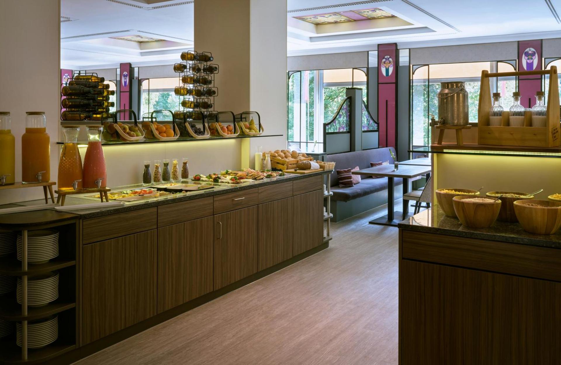 Leonardo Hotel Munich Arabellapark - Photo 11