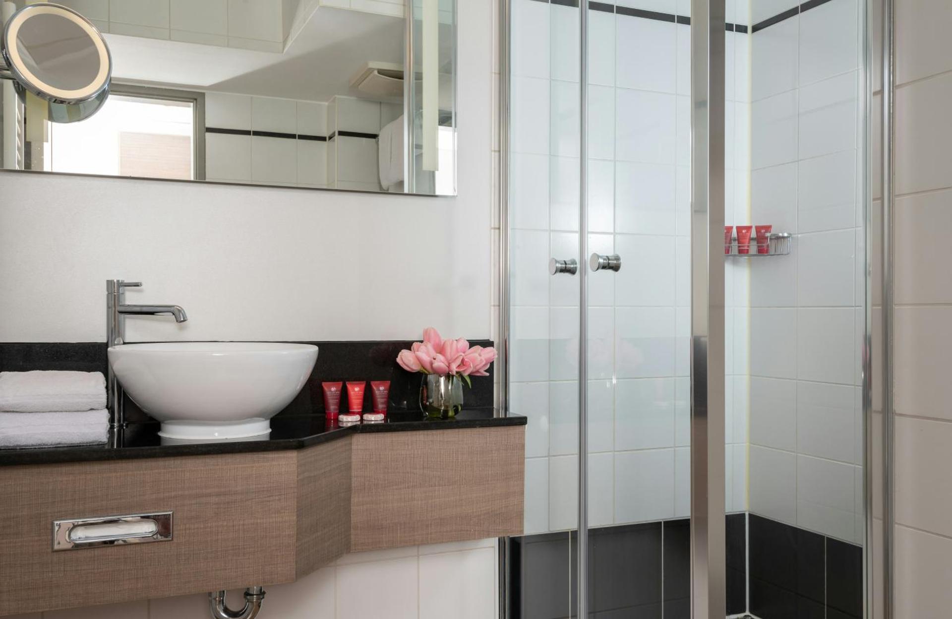 Leonardo Hotel Munich City Olympiapark - Photo 21