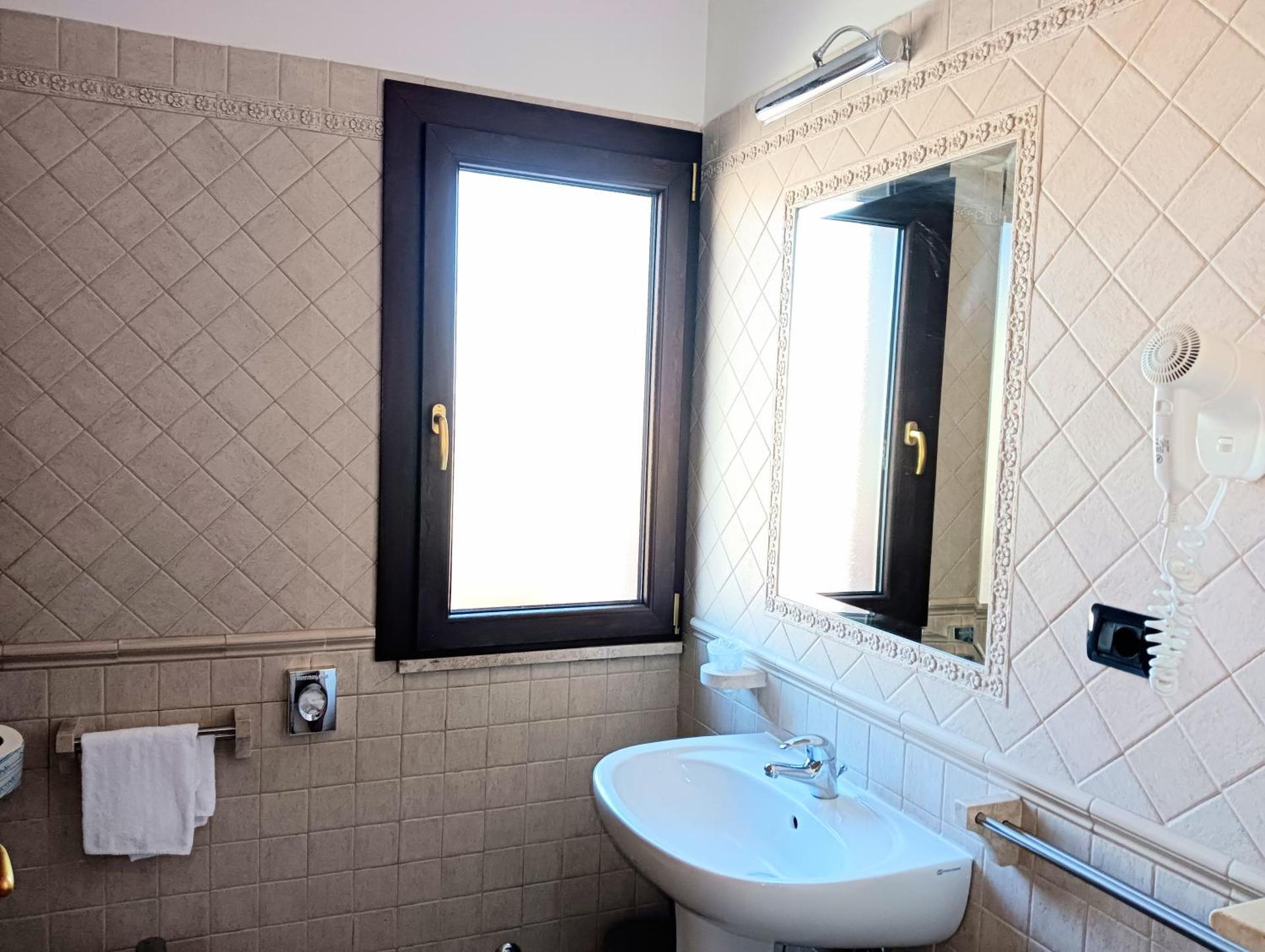 Hotel Riviera Fiumicino - Photo 39