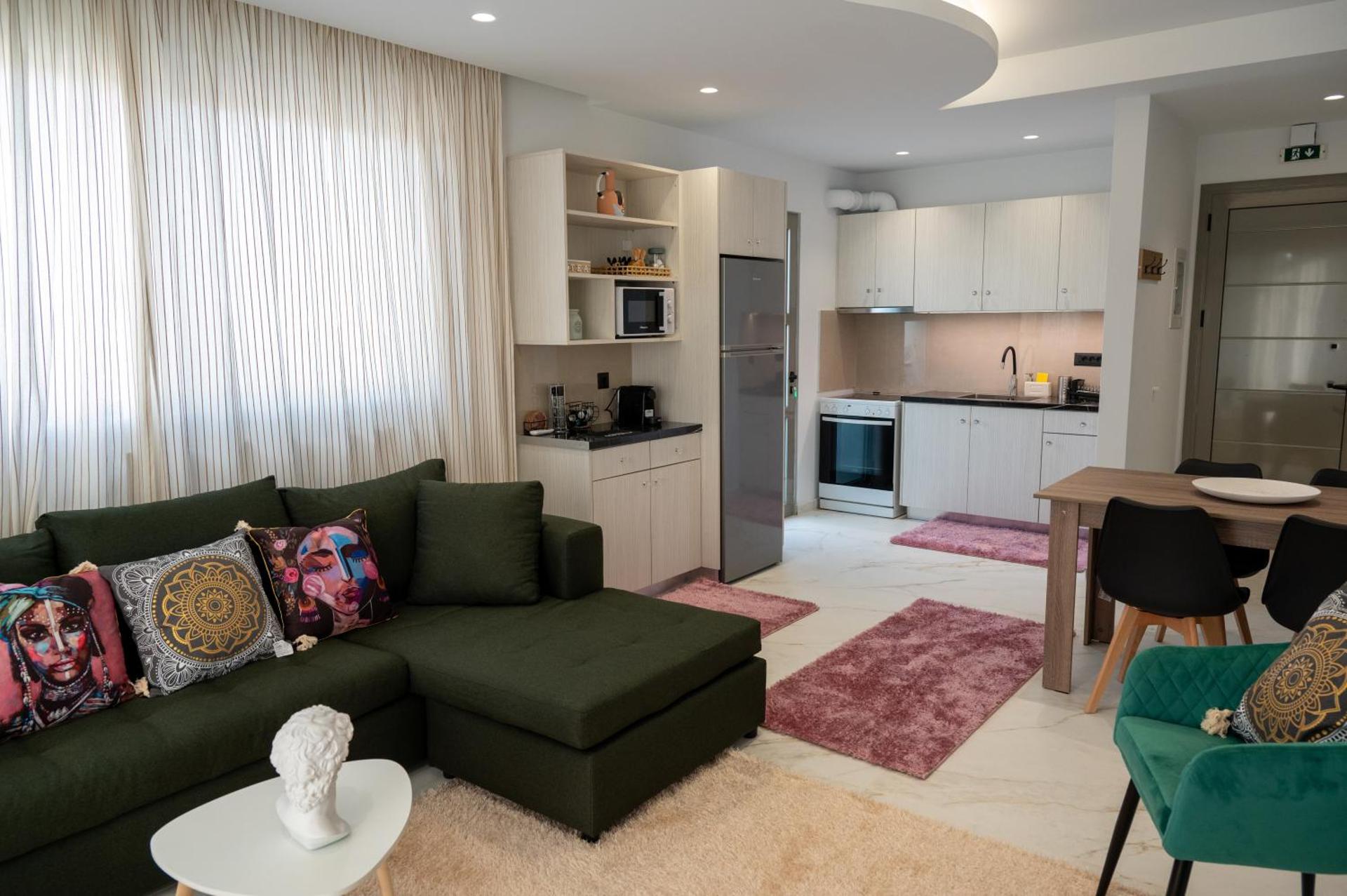 Anesis Aera Luxury Home - Photo 4