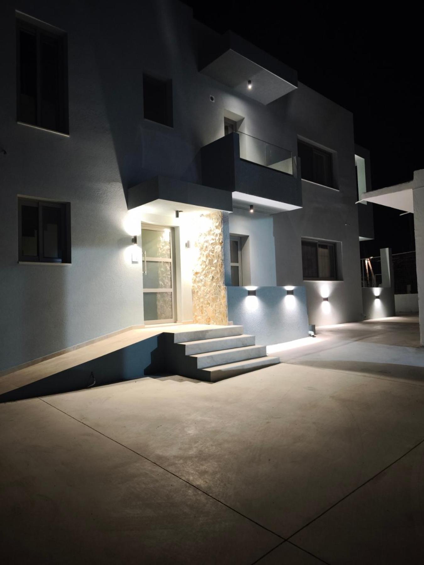 Anesis Aera Luxury Home - Photo 18