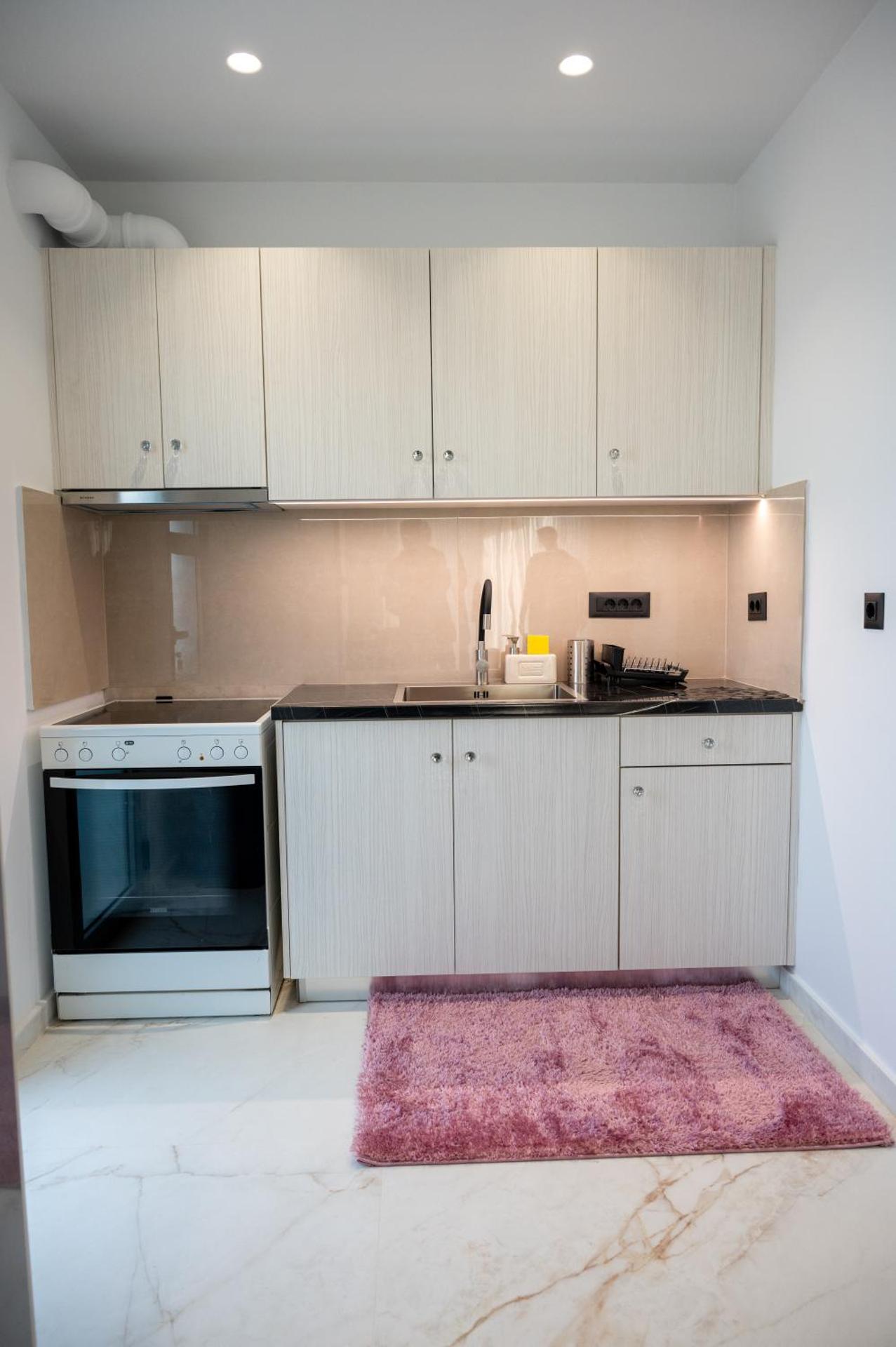 Anesis Aera Luxury Home - Photo 19