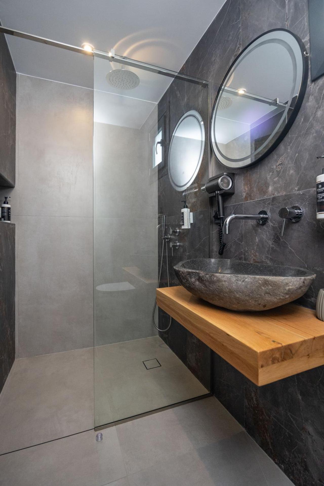 Olive Garden Hotel - Photo 39