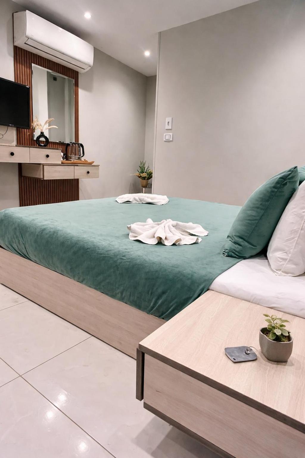 ATon Hotel - Photo 18