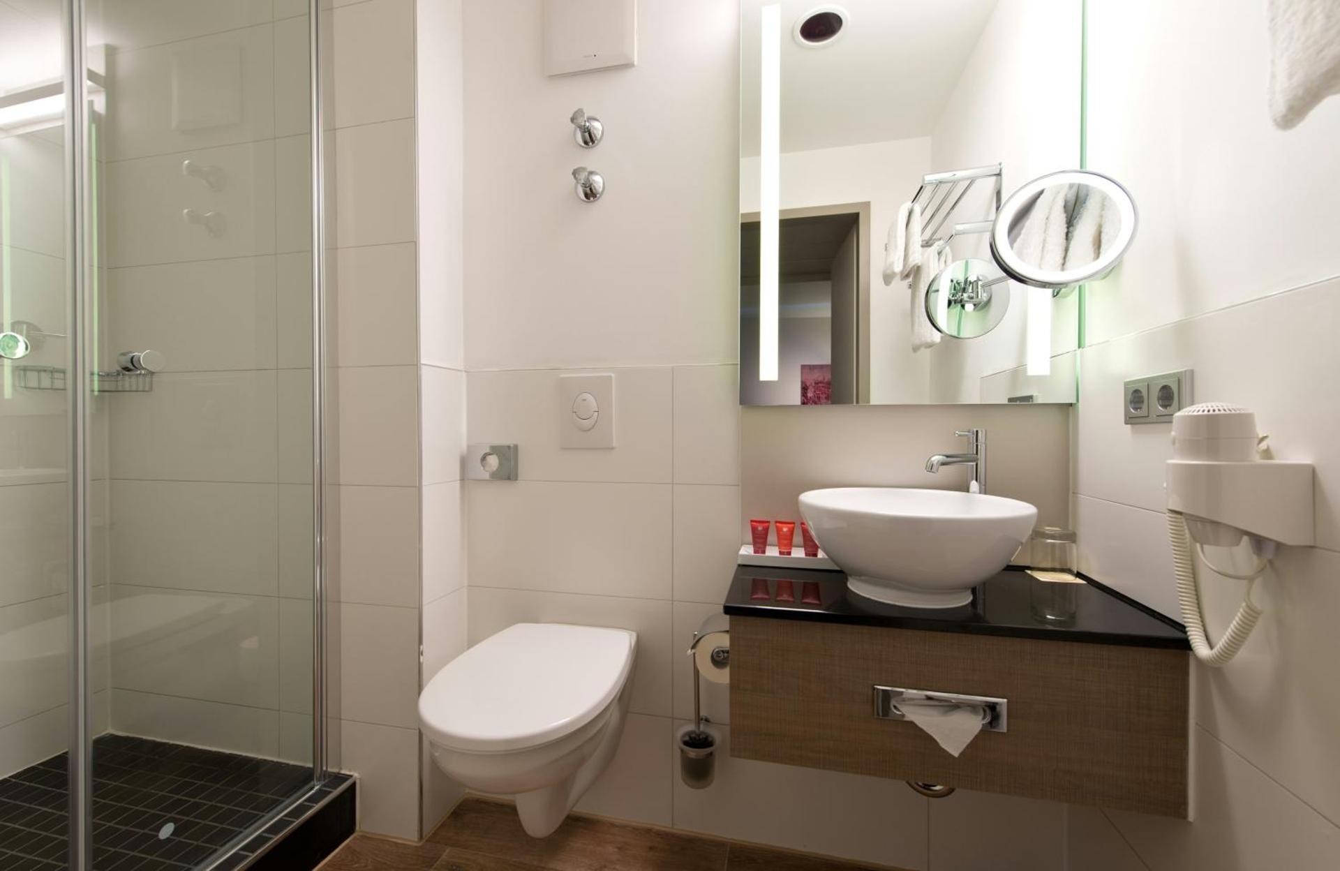 Leonardo Hotel Munich City Olympiapark - Photo 35