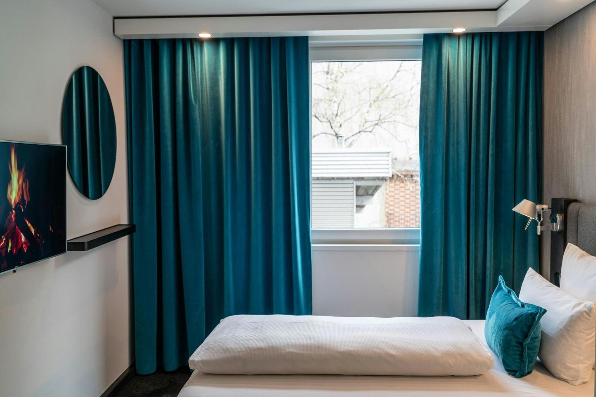 Motel One Berlin Mitte - Photo 19