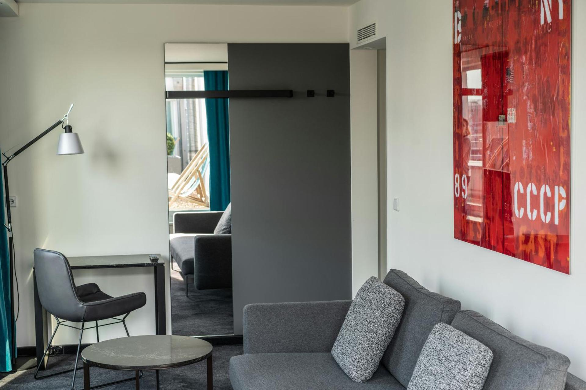 Motel One Berlin Mitte - Photo 23