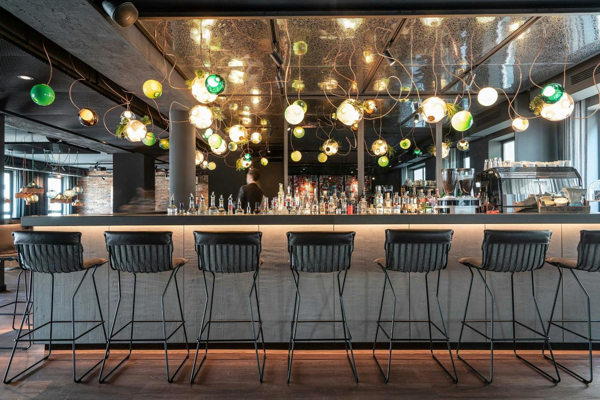 Motel One Berlin Mitte - Photo 3