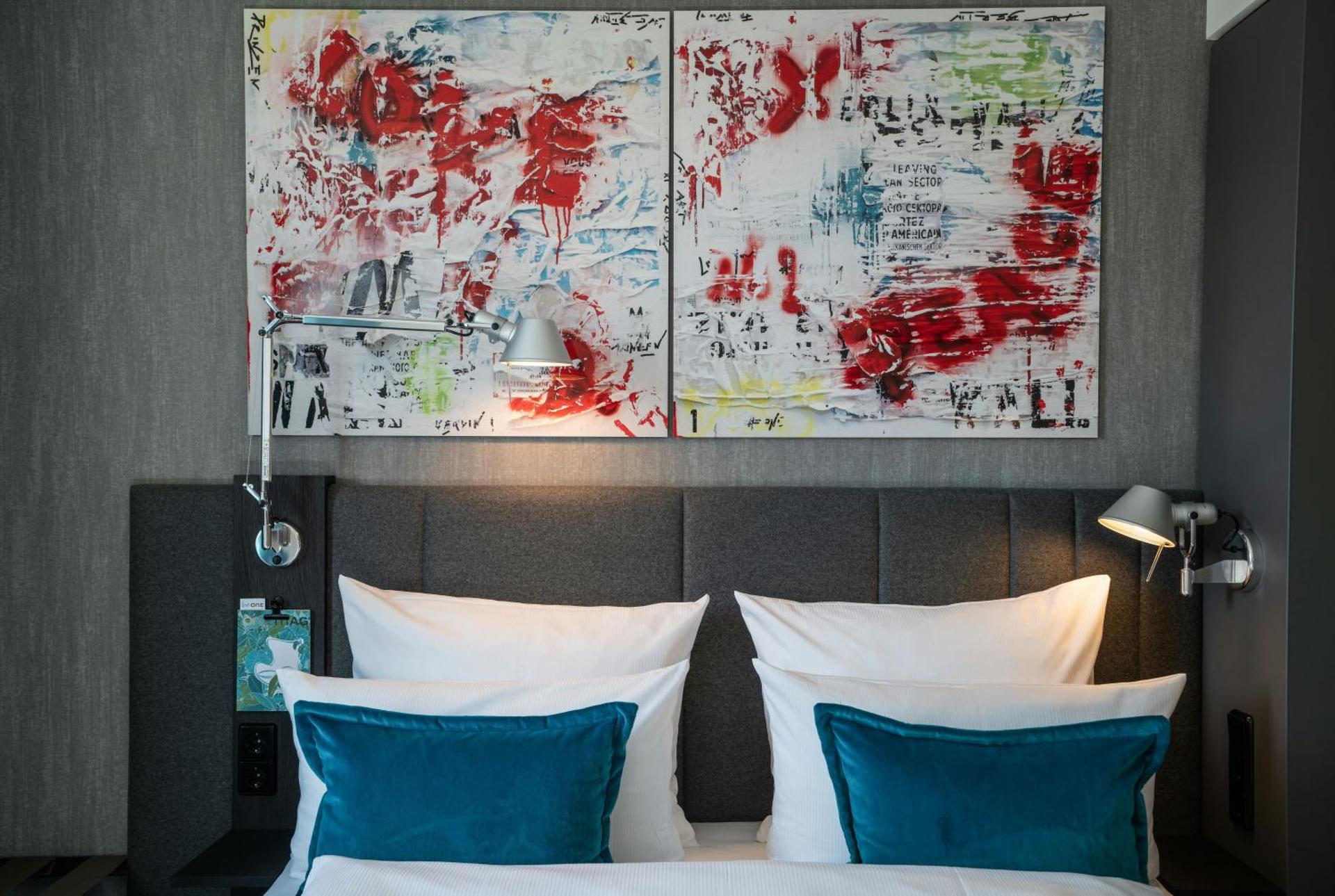 Motel One Berlin Mitte - Photo 25