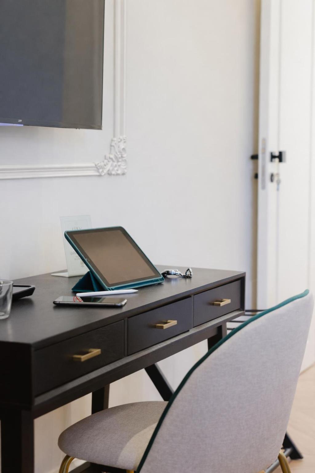 SOFIA Suites & Rooms - Photo 10