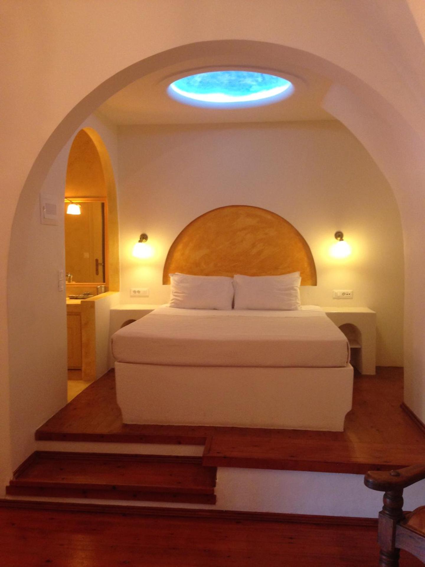 Lava On the Cliff - Photo 96