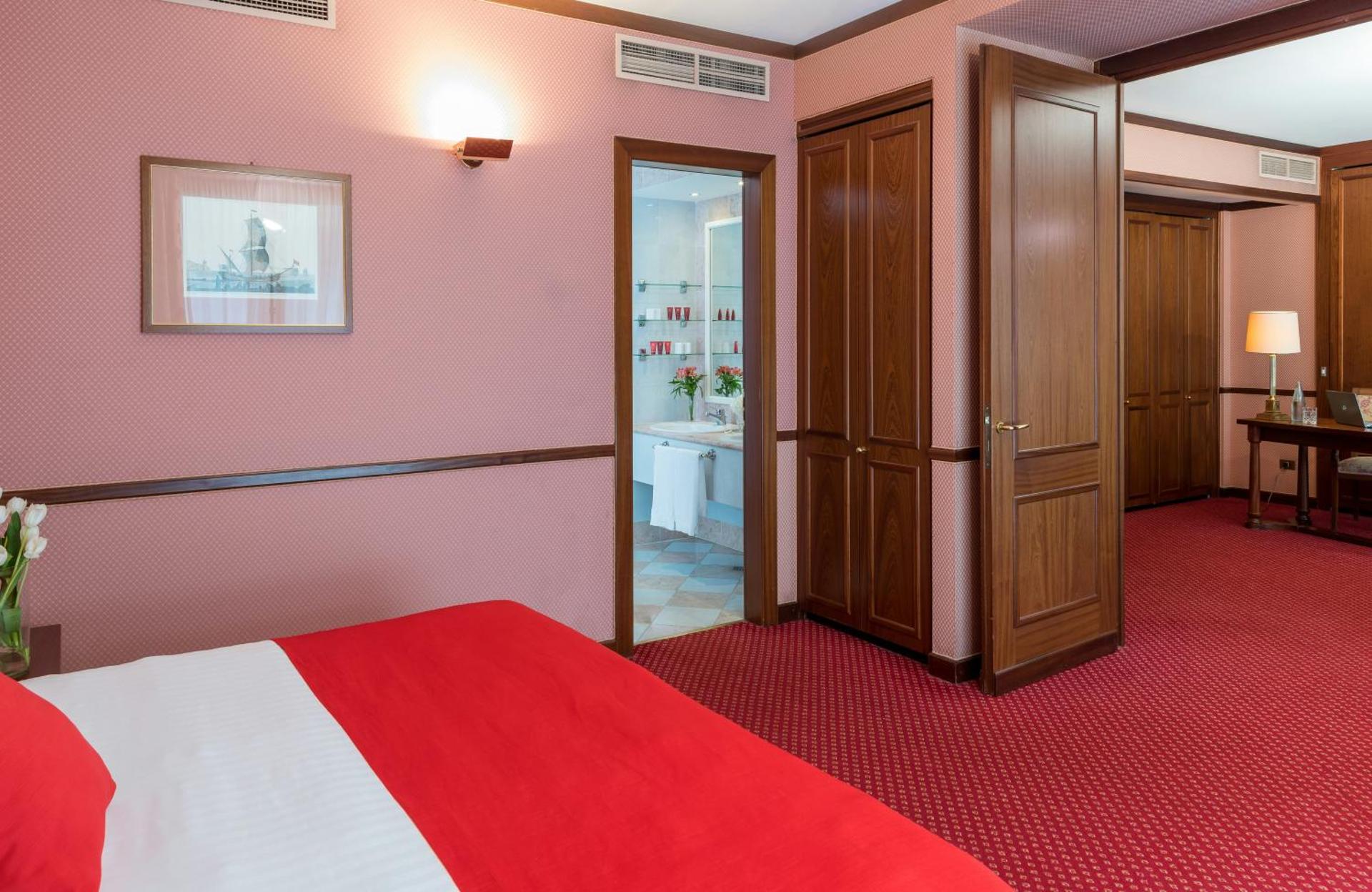 Leonardo Hotel Milan City Center - Photo 40