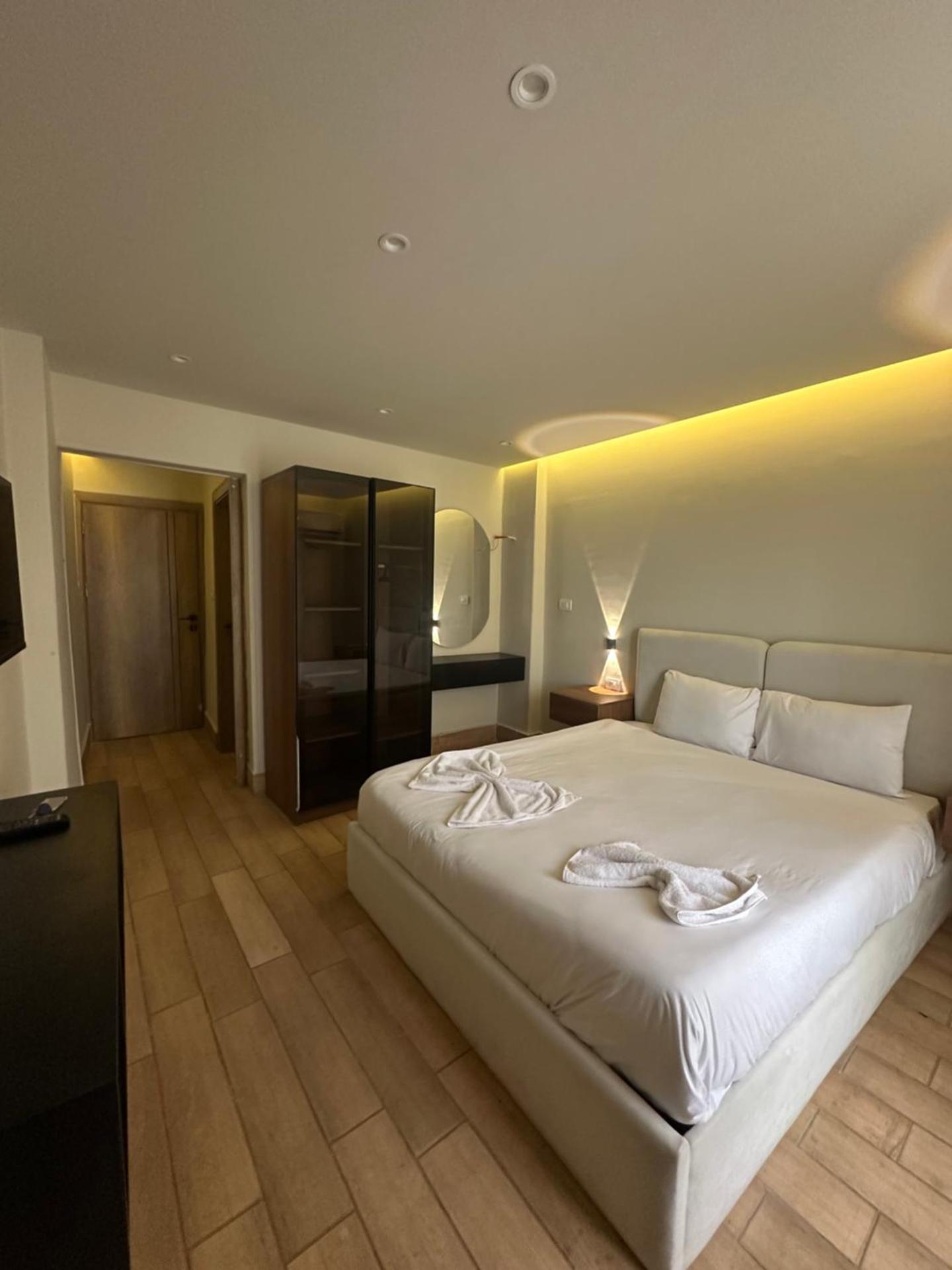 King's Gate Majestic pyramids & Sphinx view - Photo 39