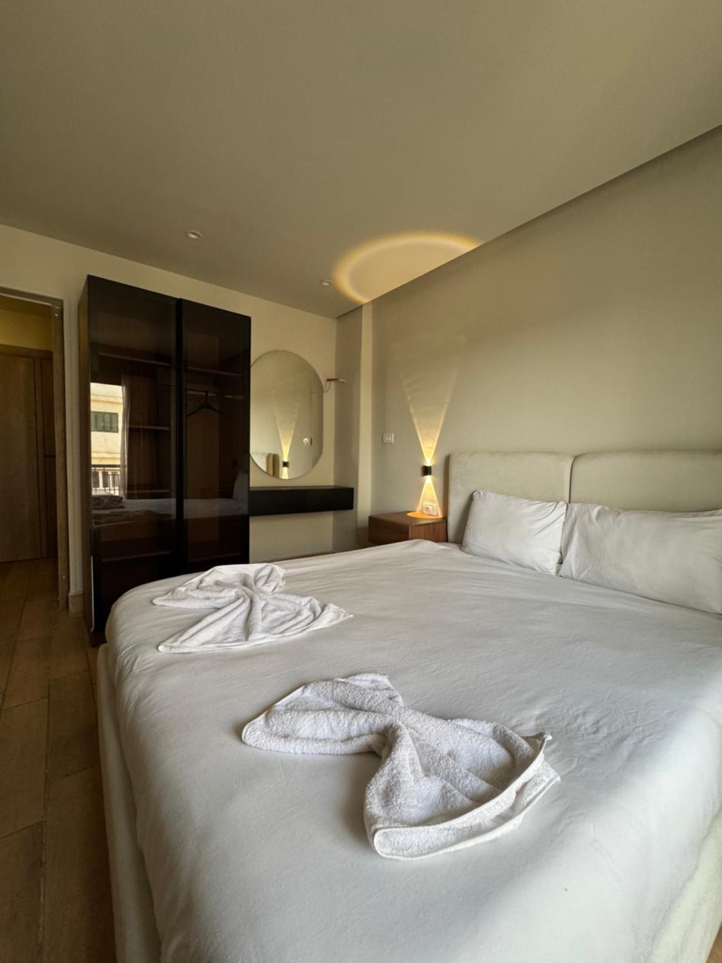 King's Gate Majestic pyramids & Sphinx view - Photo 40