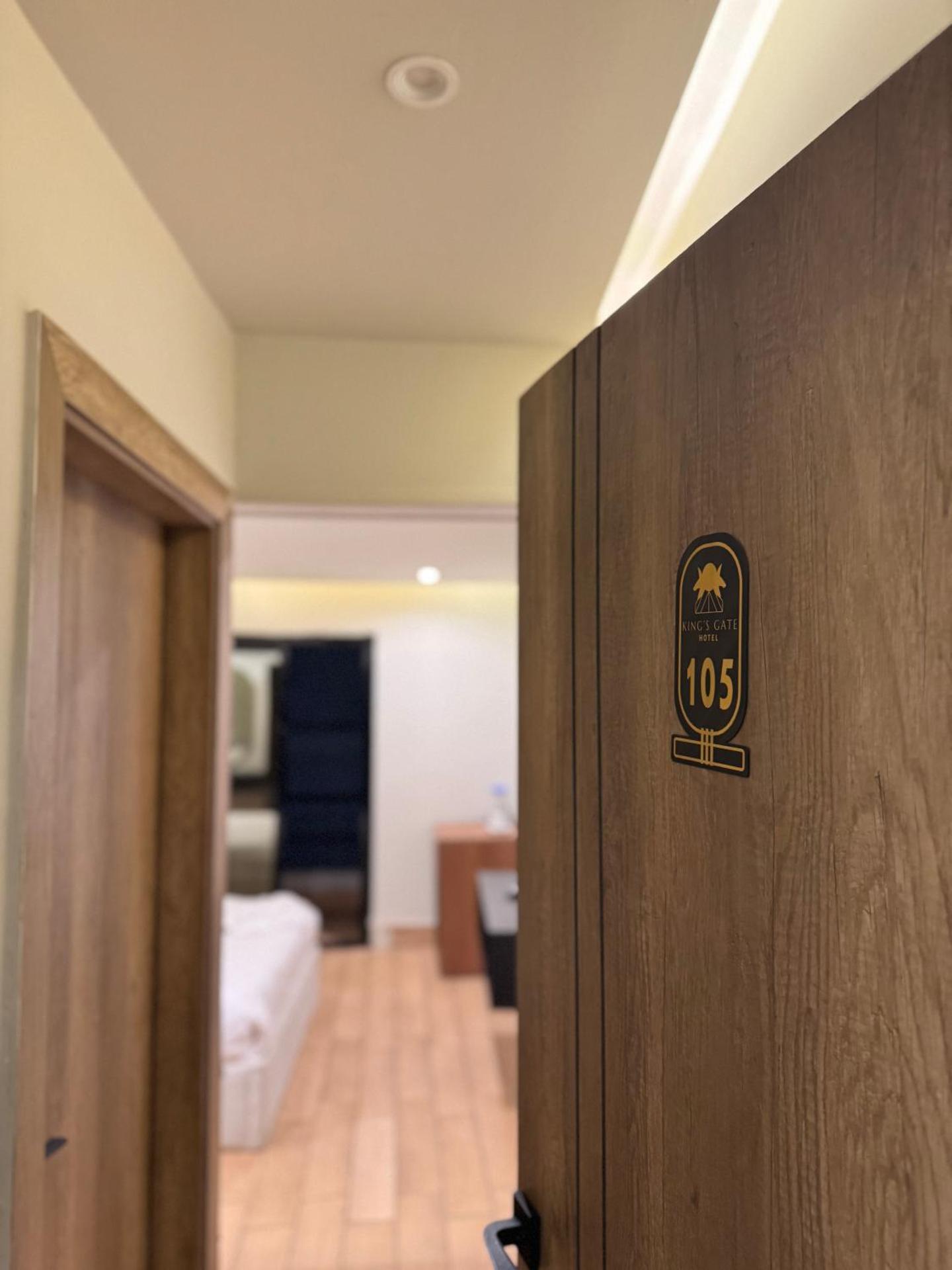 King's Gate Majestic pyramids & Sphinx view - Photo 48