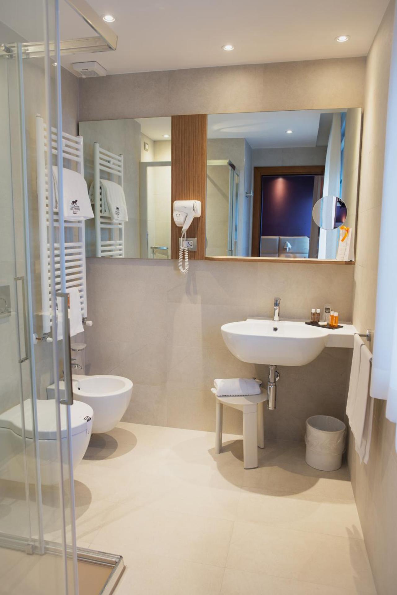 Dal Moro Gallery Hotel - Photo 33