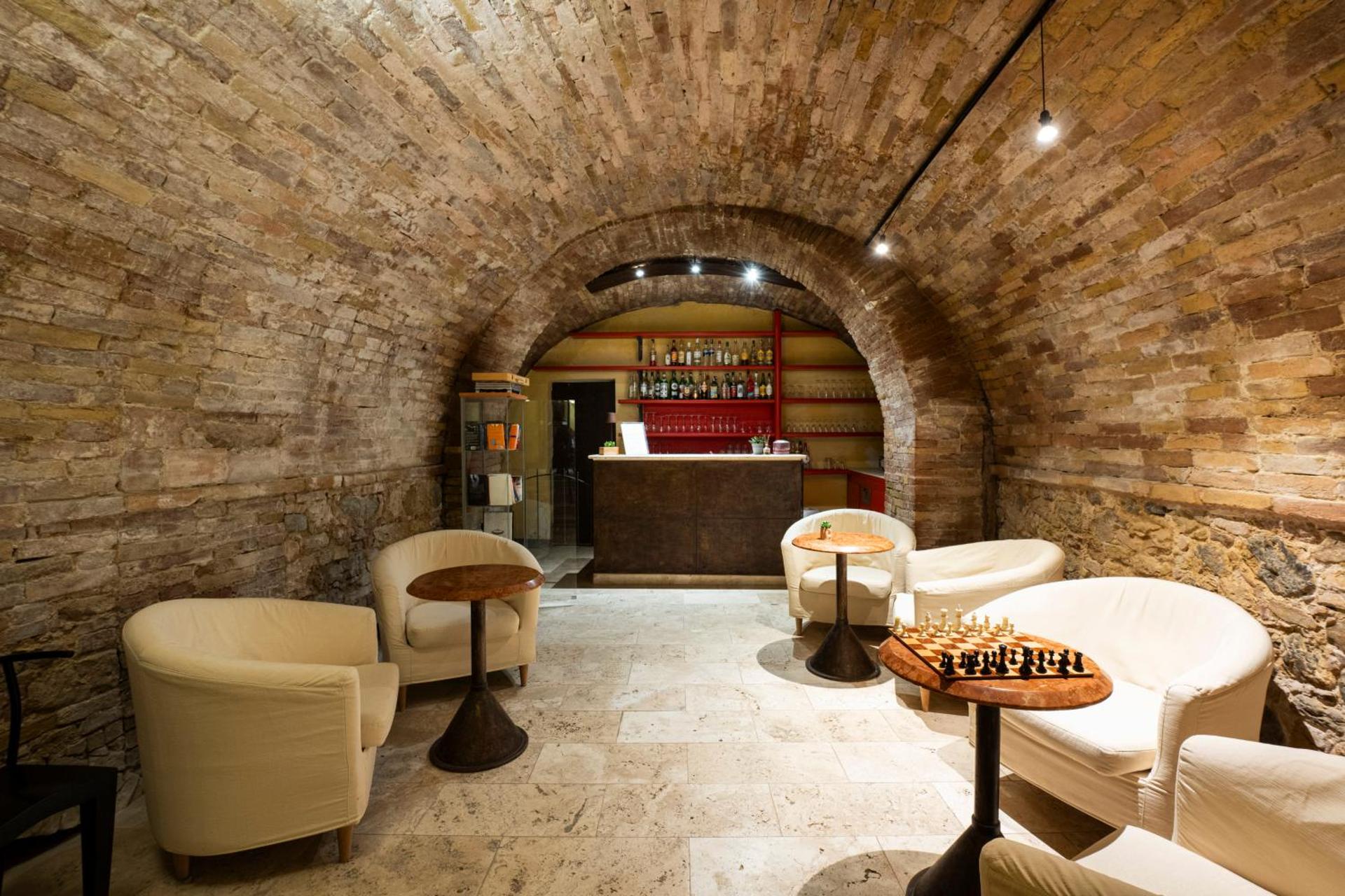 Boutique Historic Hotel L'Antico Pozzo in San Gimignano - Photo 2