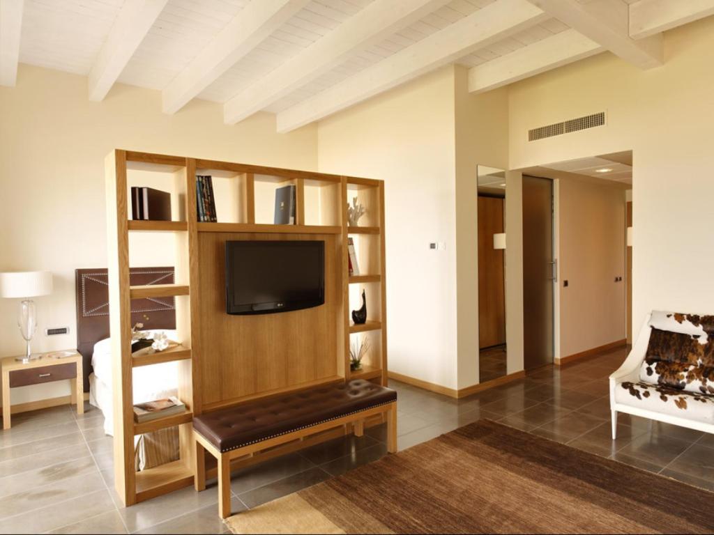 Hotel Cristallo - Photo 11